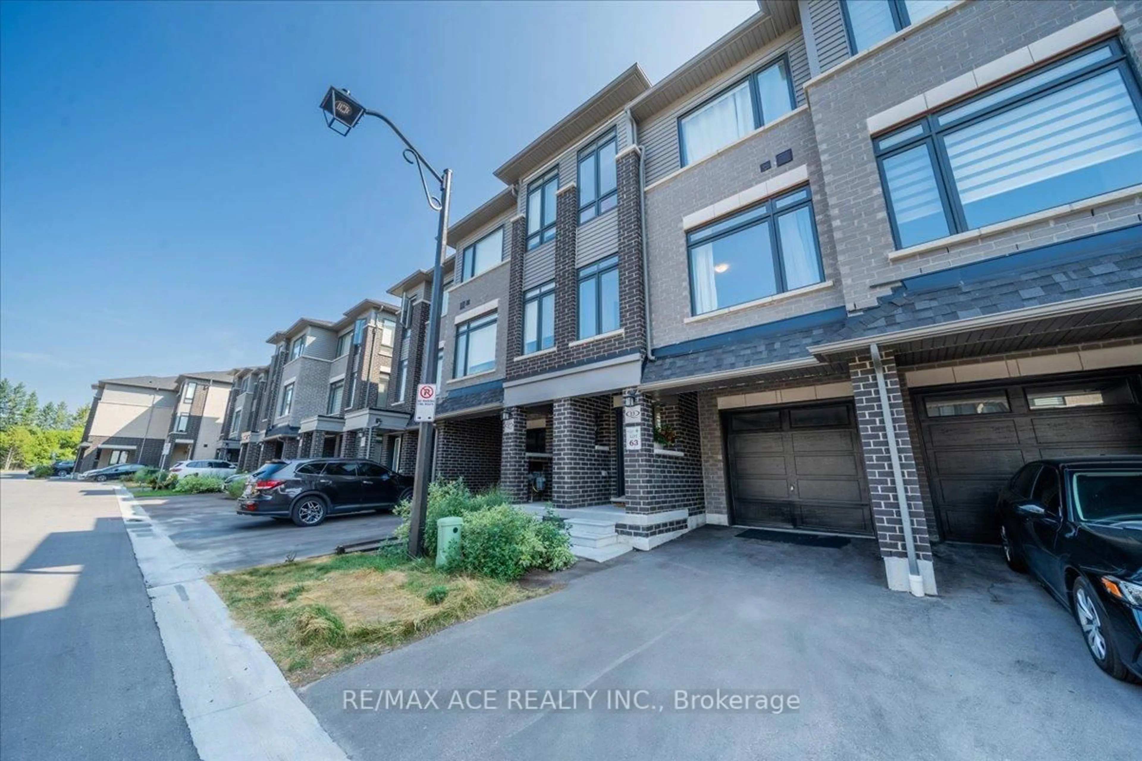 A pic from outside/outdoor area/front of a property/back of a property/a pic from drone, street for 13 Emmas Way, Whitby Ontario L1R 0S7