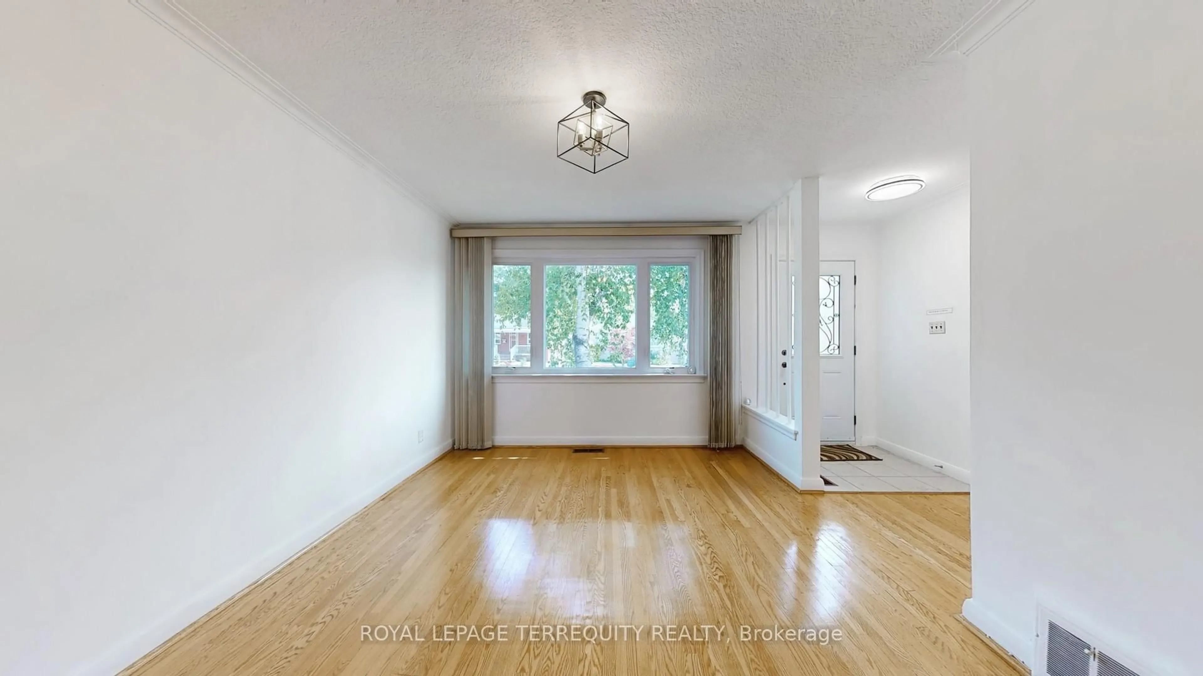 Unknown for 154 Tower Dr, Toronto Ontario M1R 3P5