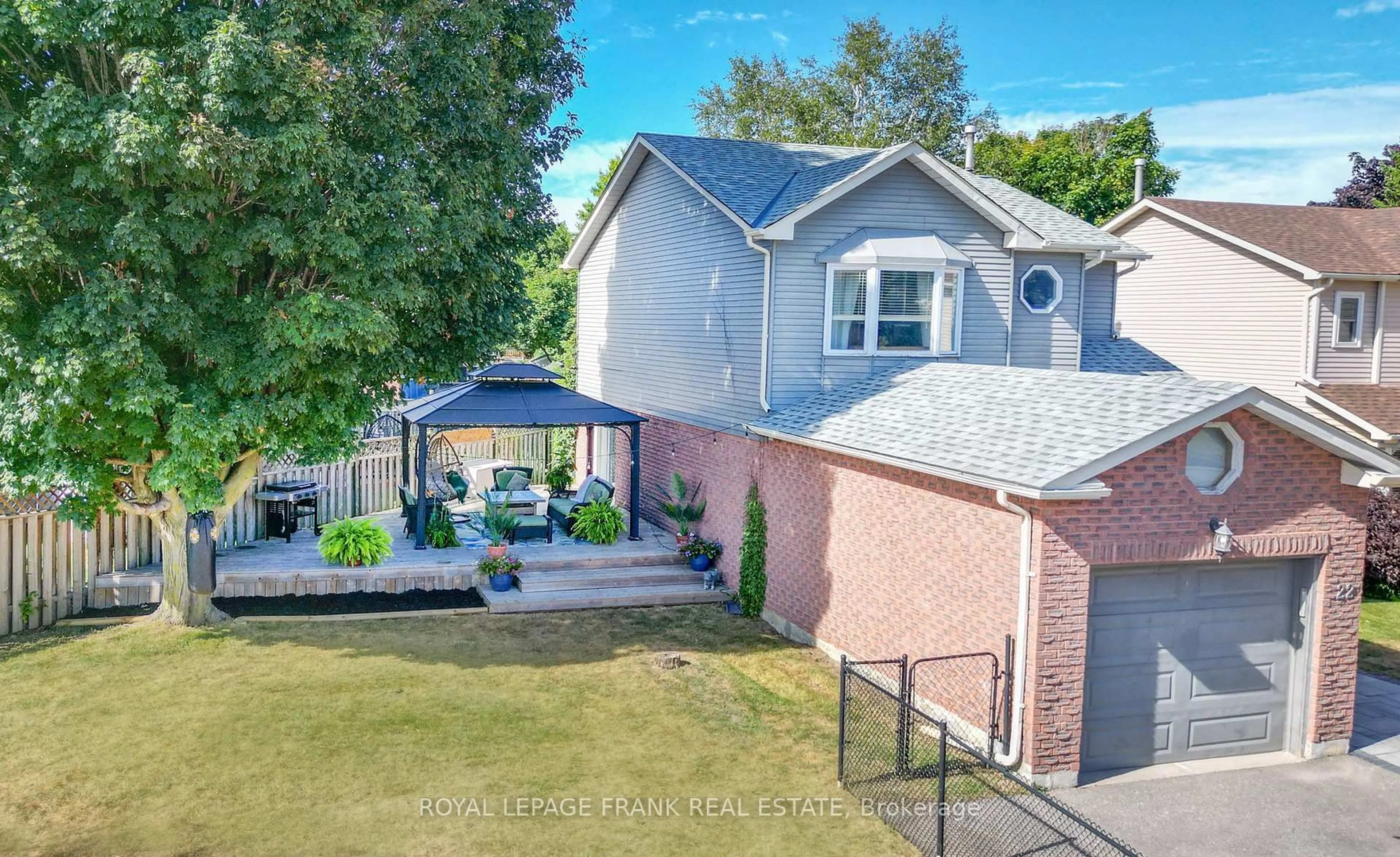 A pic from outside/outdoor area/front of a property/back of a property/a pic from drone, street for 22 Windham Cres, Clarington Ontario L1E 1Y7