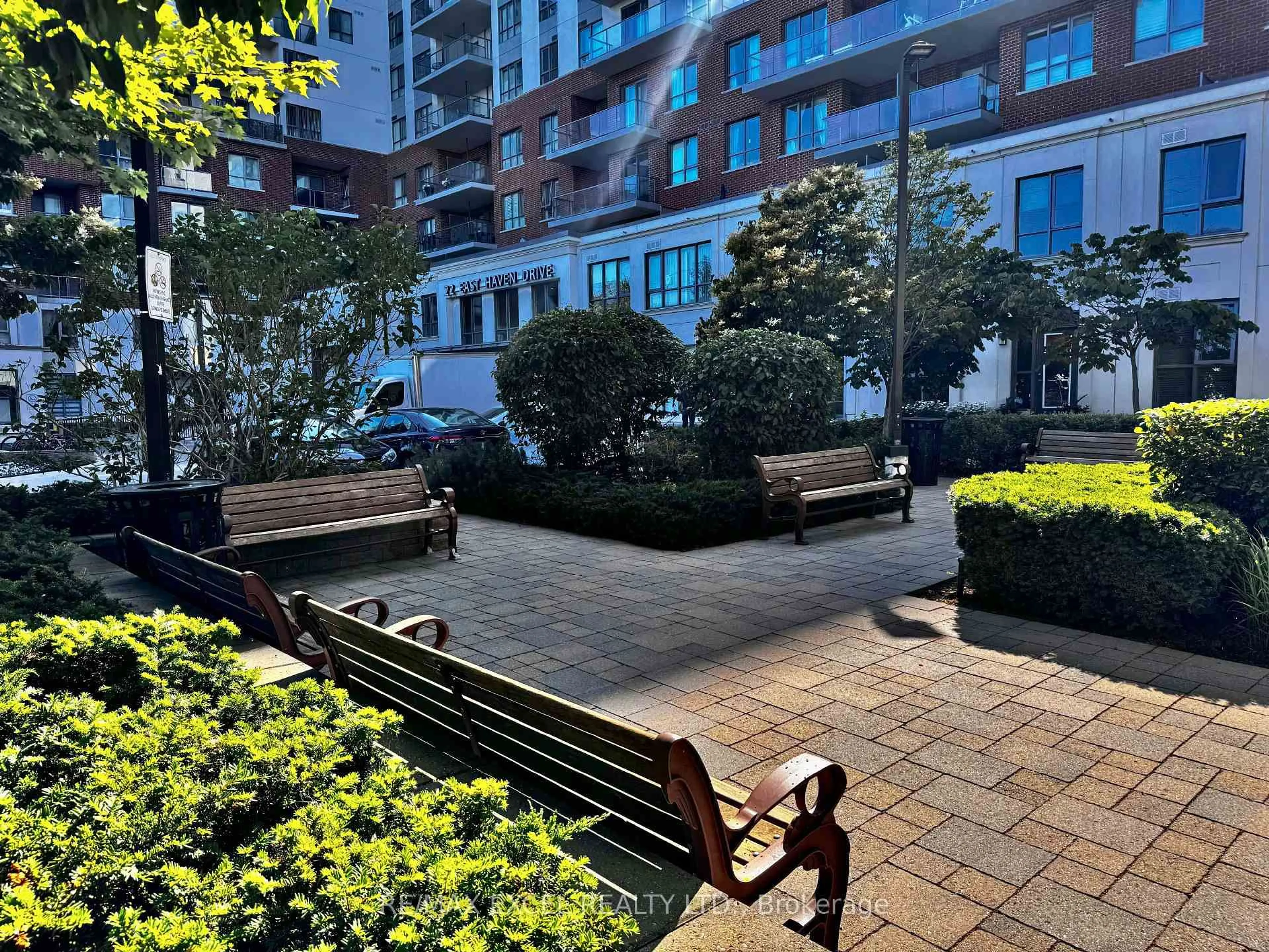 Patio, street for 22 East Haven Dr #610, Toronto Ontario M1N 1M2