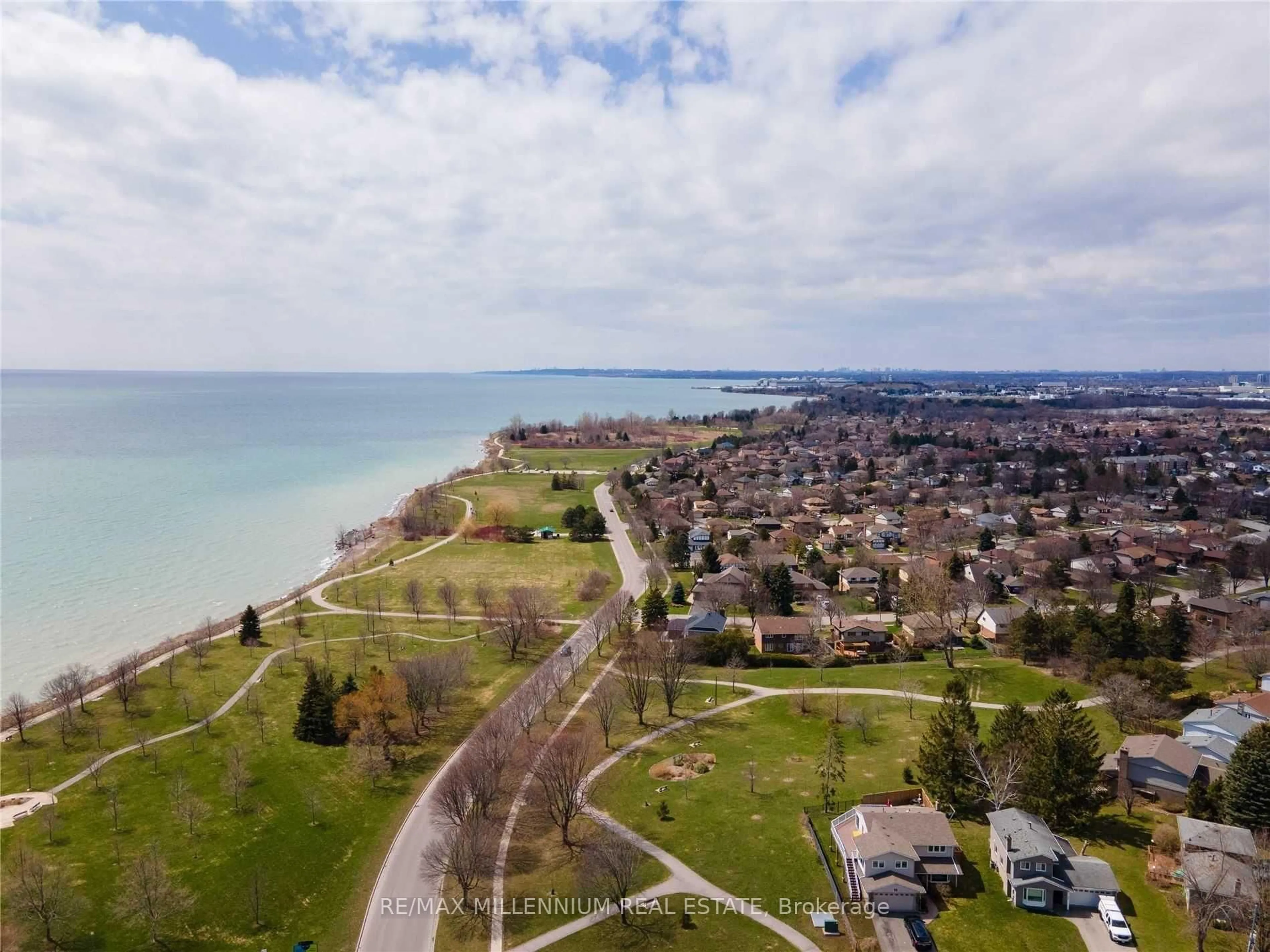 A pic from outside/outdoor area/front of a property/back of a property/a pic from drone, water/lake/river/ocean view for 62 Cumberland Lane, Ajax Ontario L1S 7K4
