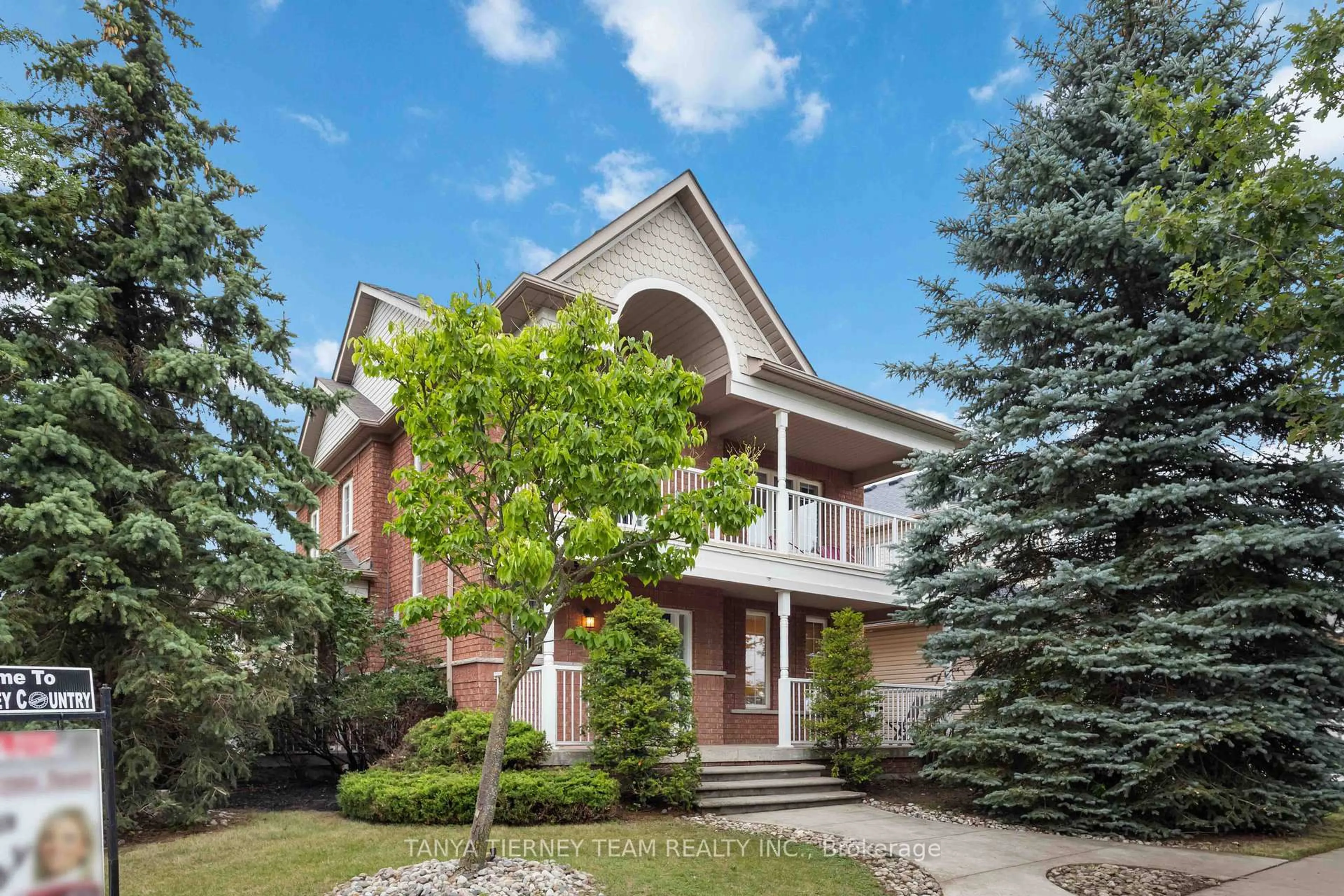 Home with brick exterior material, street for 14 Amanda Ave, Whitby Ontario L1M 1K4