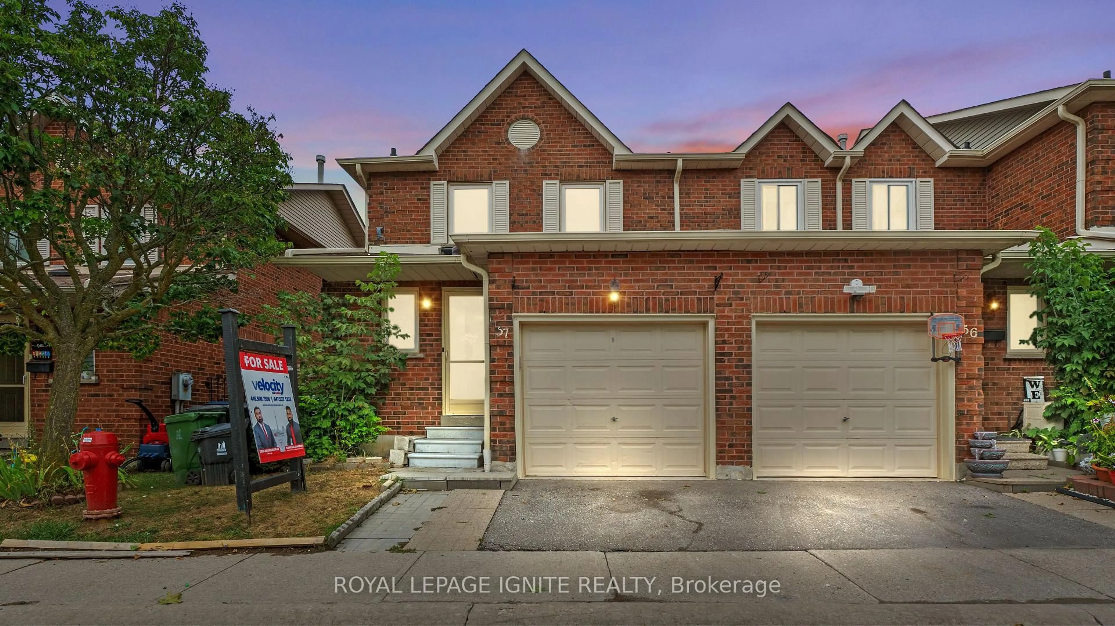 Home with brick exterior material, street for 401 Sewells Rd #57, Toronto Ontario M1B 5K6
