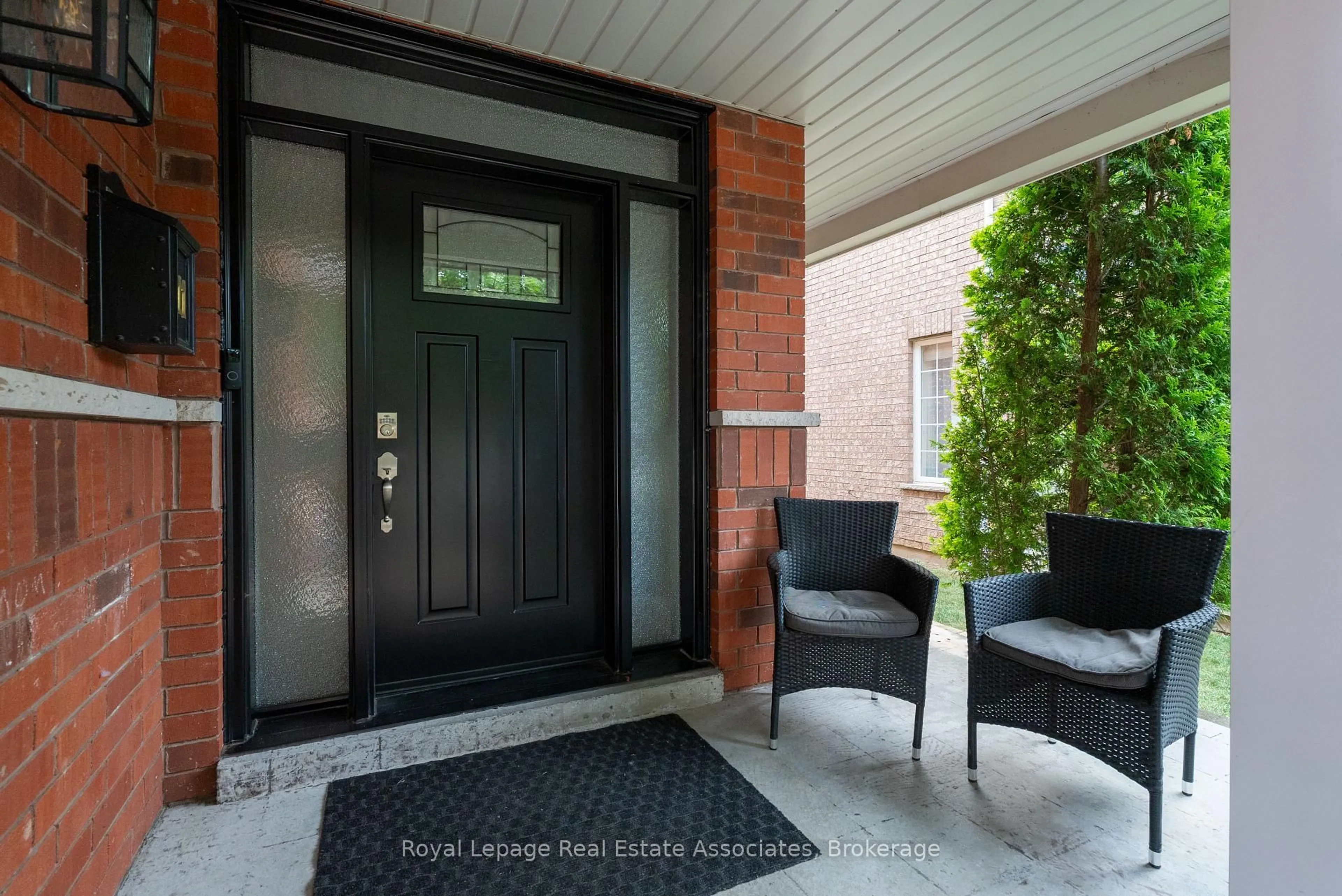 Indoor entryway for 11 Cody Ave, Whitby Ontario L1M 1K8