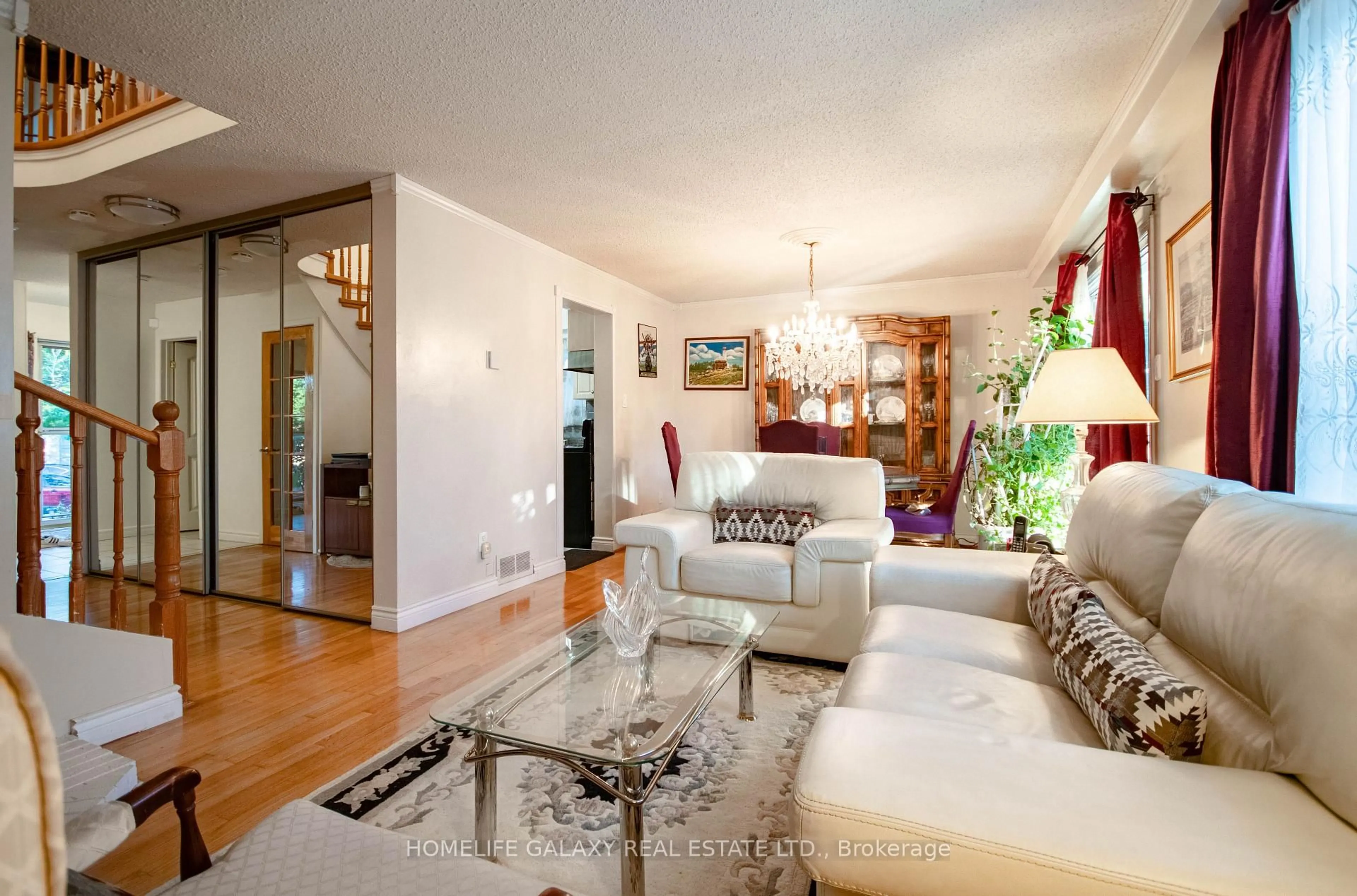 Living room with furniture, unknown for 1846 Cricket Lane, Pickering Ontario L1V 3J3