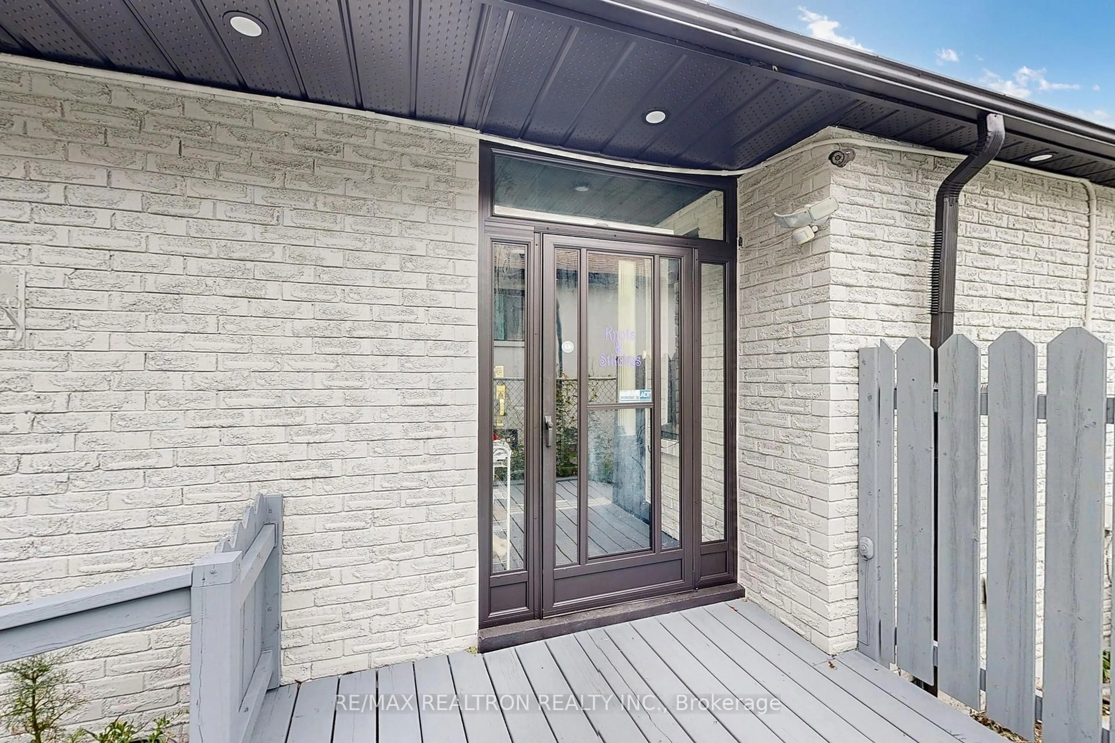 Unknown for 21 Delaney Dr, Ajax Ontario L1T 2K4