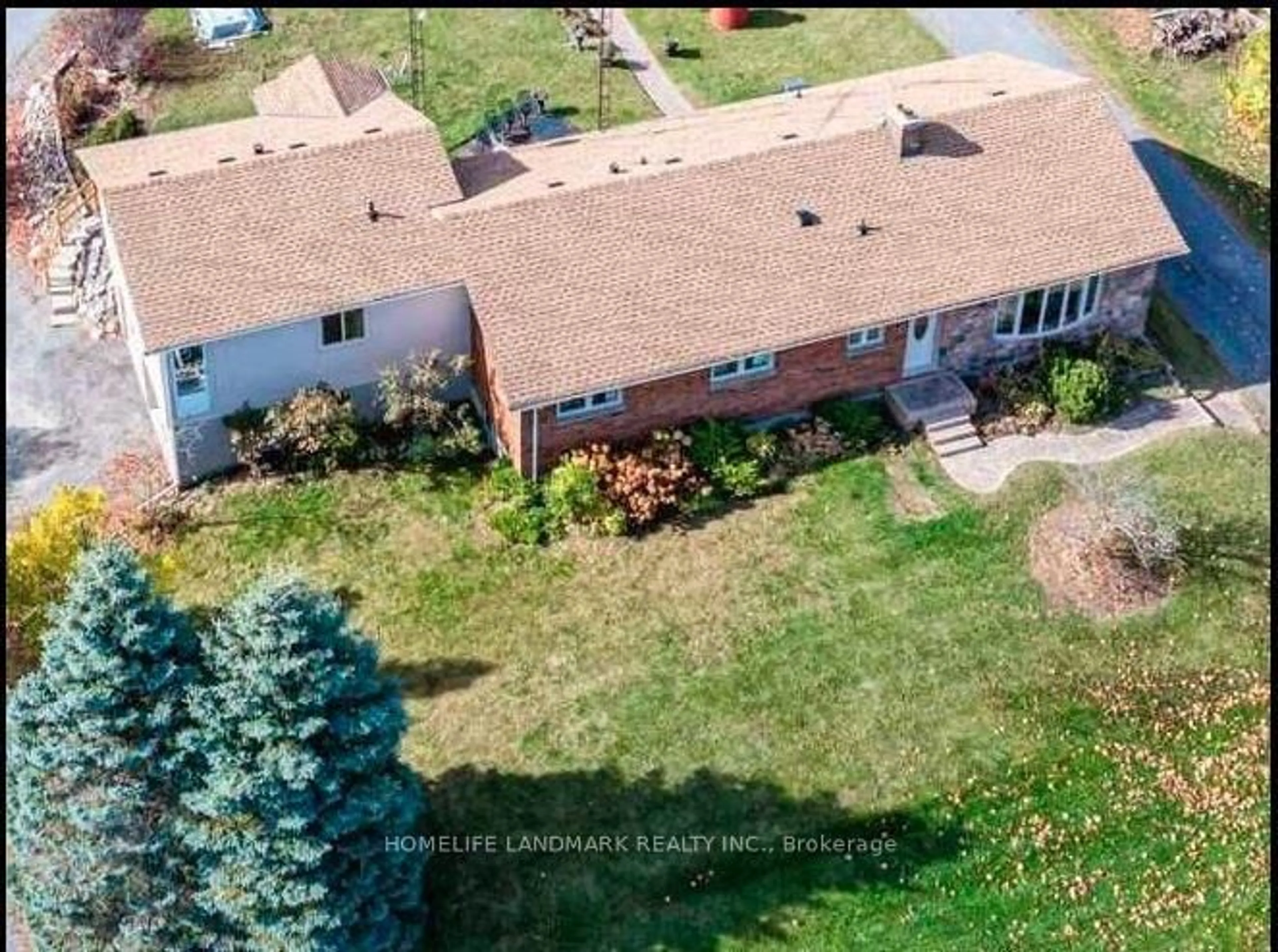 A pic from outside/outdoor area/front of a property/back of a property/a pic from drone, street for 4432 MIDDLE Rd, Clarington Ontario L1C 3K2