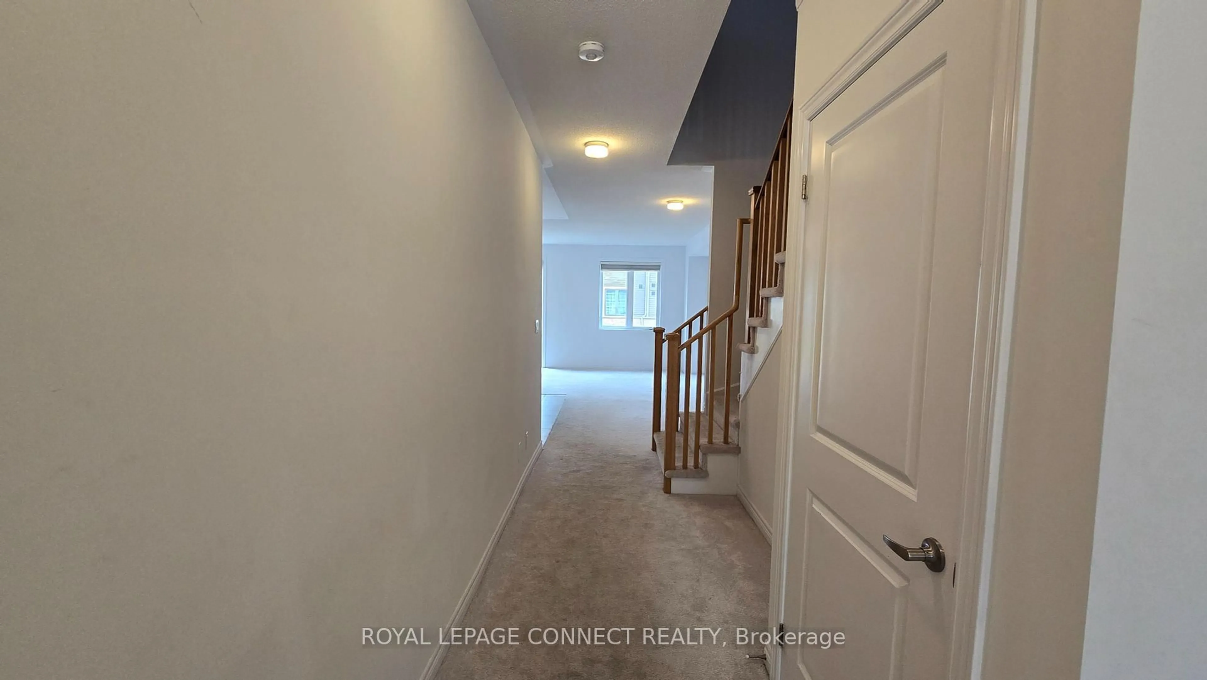 Indoor entryway for 2042 Cameron Lott Cres, Oshawa Ontario L1L 0S1