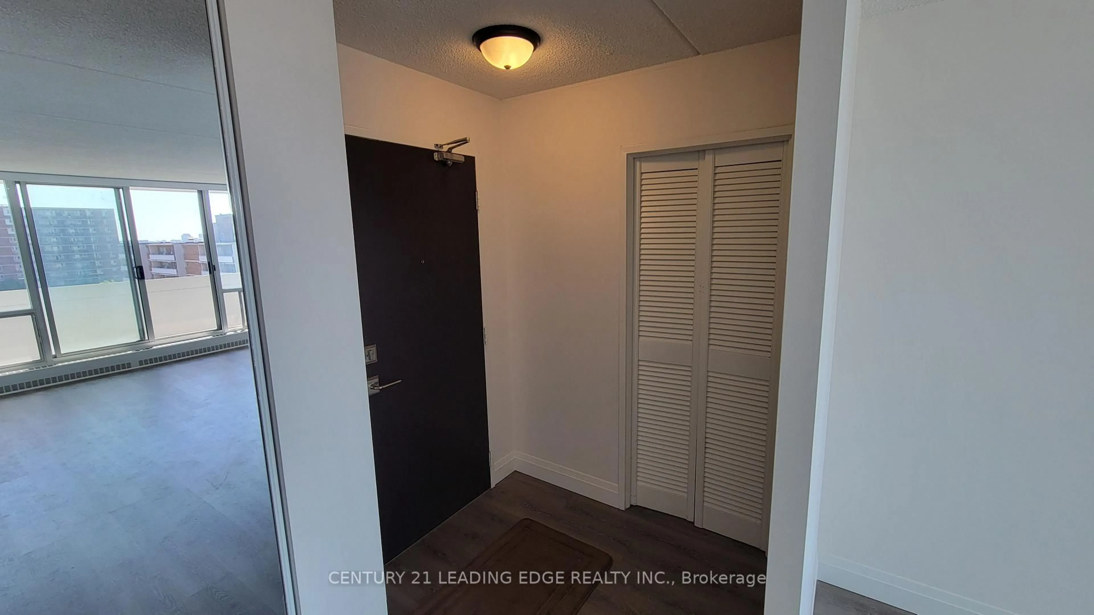 Unknown for 2 Glamorgan Ave #1005, Toronto Ontario M1P 2M8