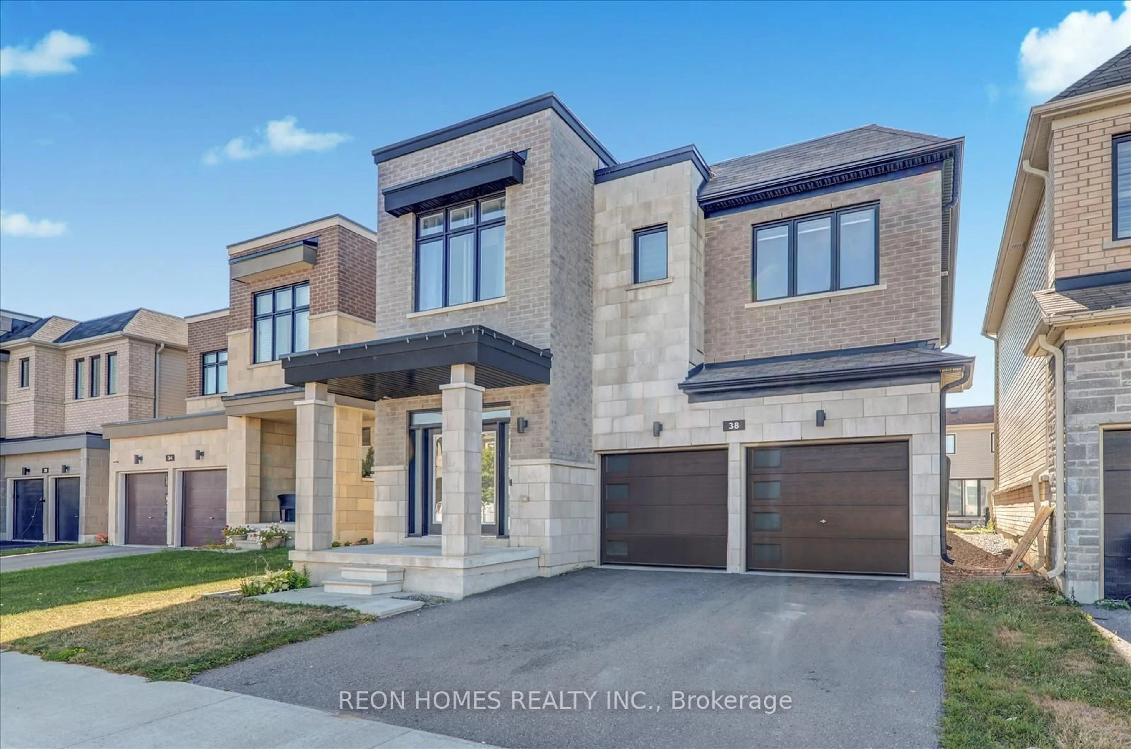 Home with brick exterior material, street for 38 Crows Nest Lane, Clarington Ontario L1C 4A9