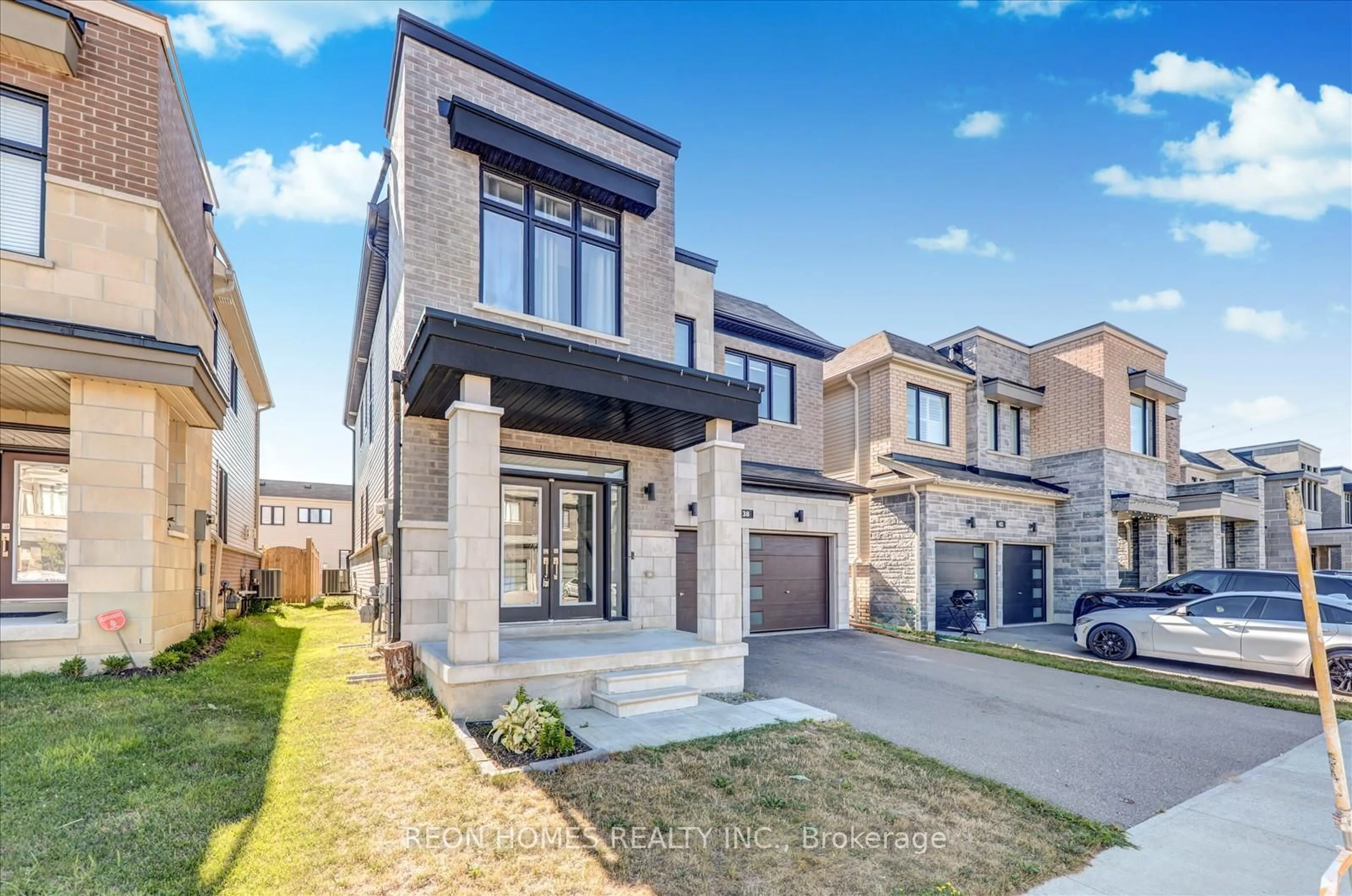 Home with brick exterior material, street for 38 Crows Nest Lane, Clarington Ontario L1C 4A9