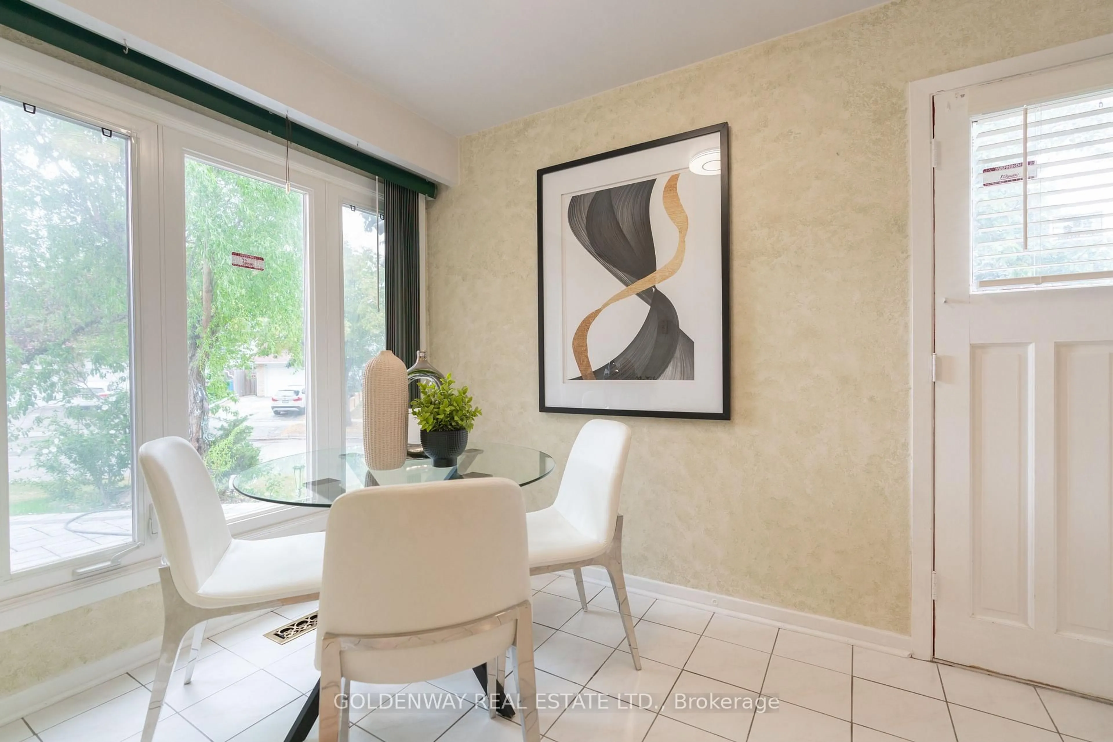 Dining room, ceramic/tile floor for 126 Haven Hill Sq, Toronto Ontario M1V 1M5
