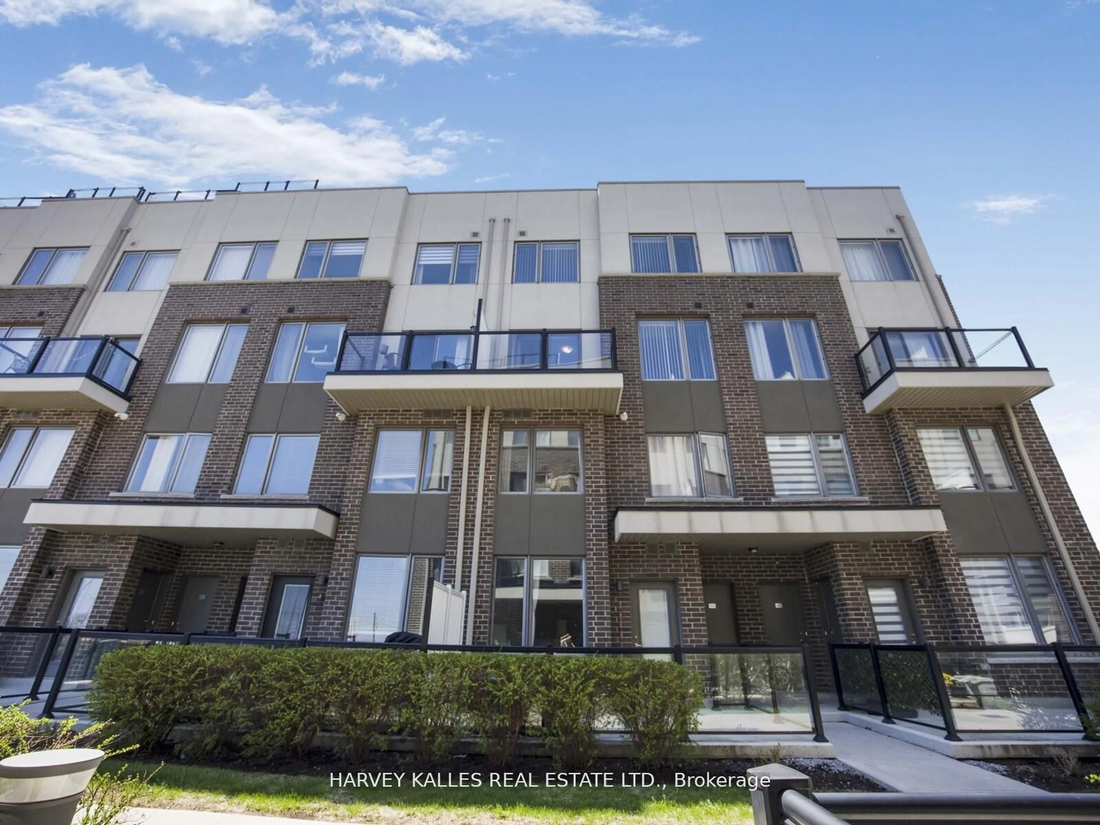 A pic from outside/outdoor area/front of a property/back of a property/a pic from drone, building for 1460 Whites Rd #404, Pickering Ontario L1V 0E8
