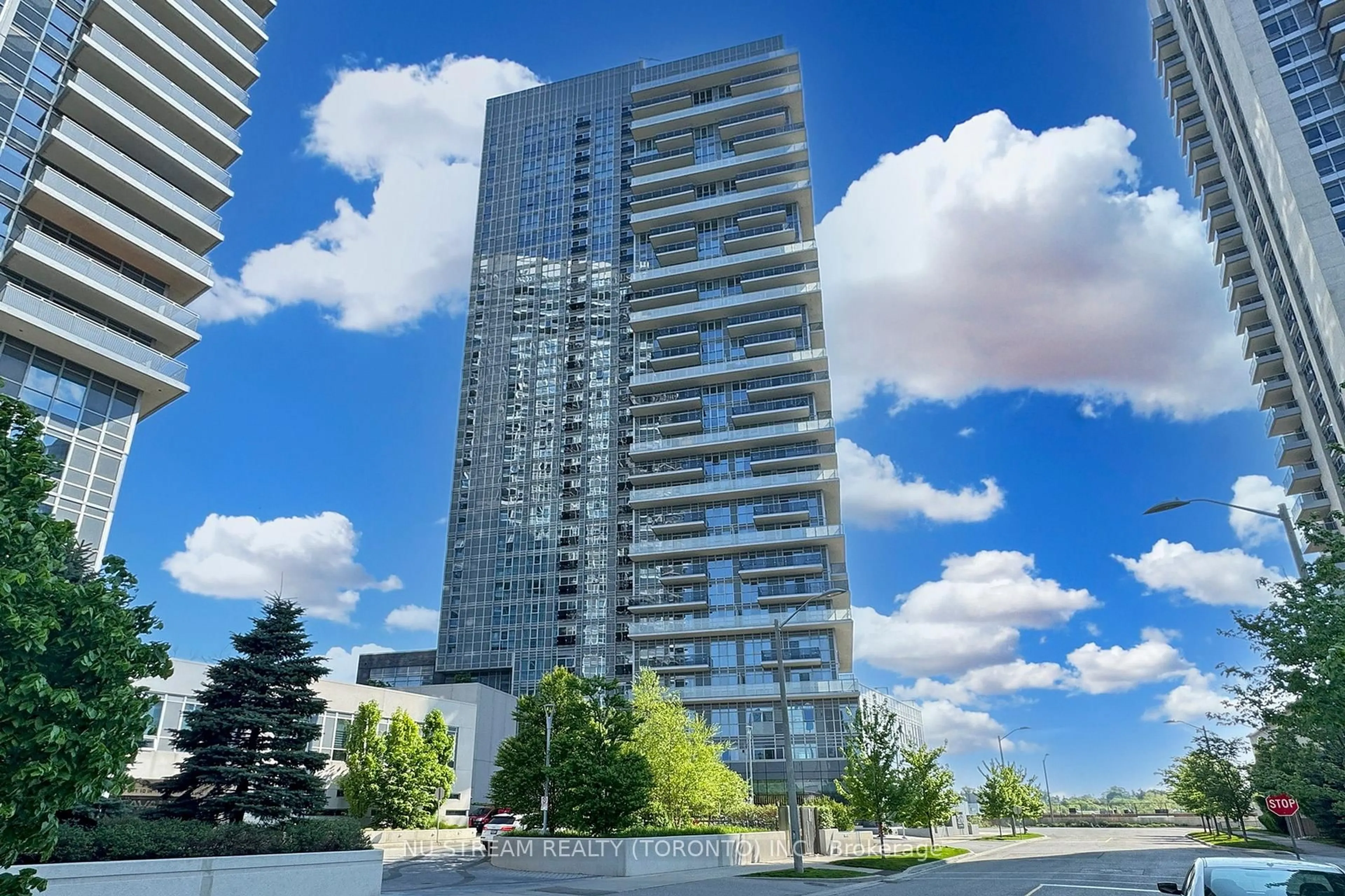 Patio, building for 225 Village Green Sq #2403, Toronto Ontario M1S 0N4