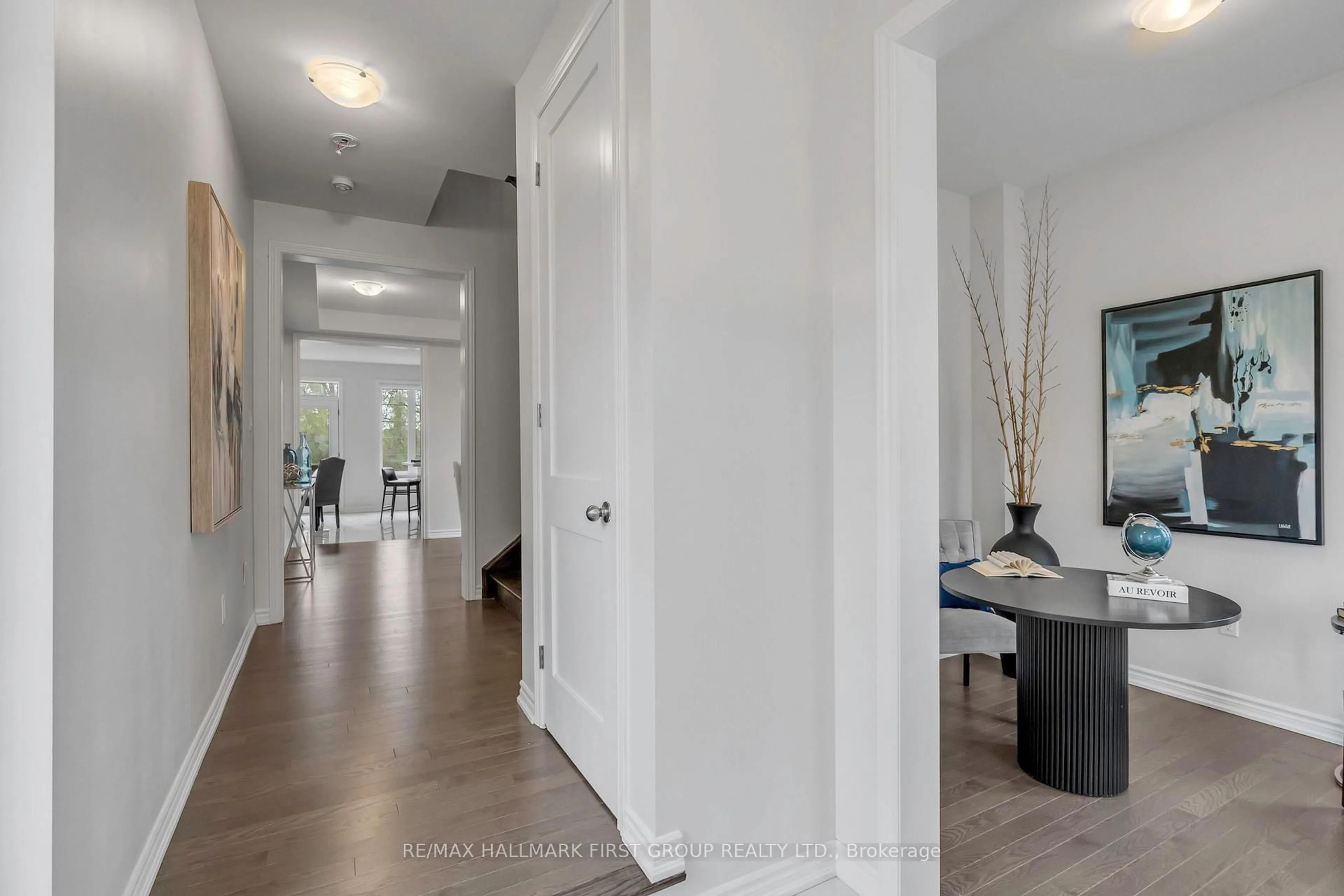 Indoor entryway for 47 Fruitful Cres, Whitby Ontario L1P 0N3