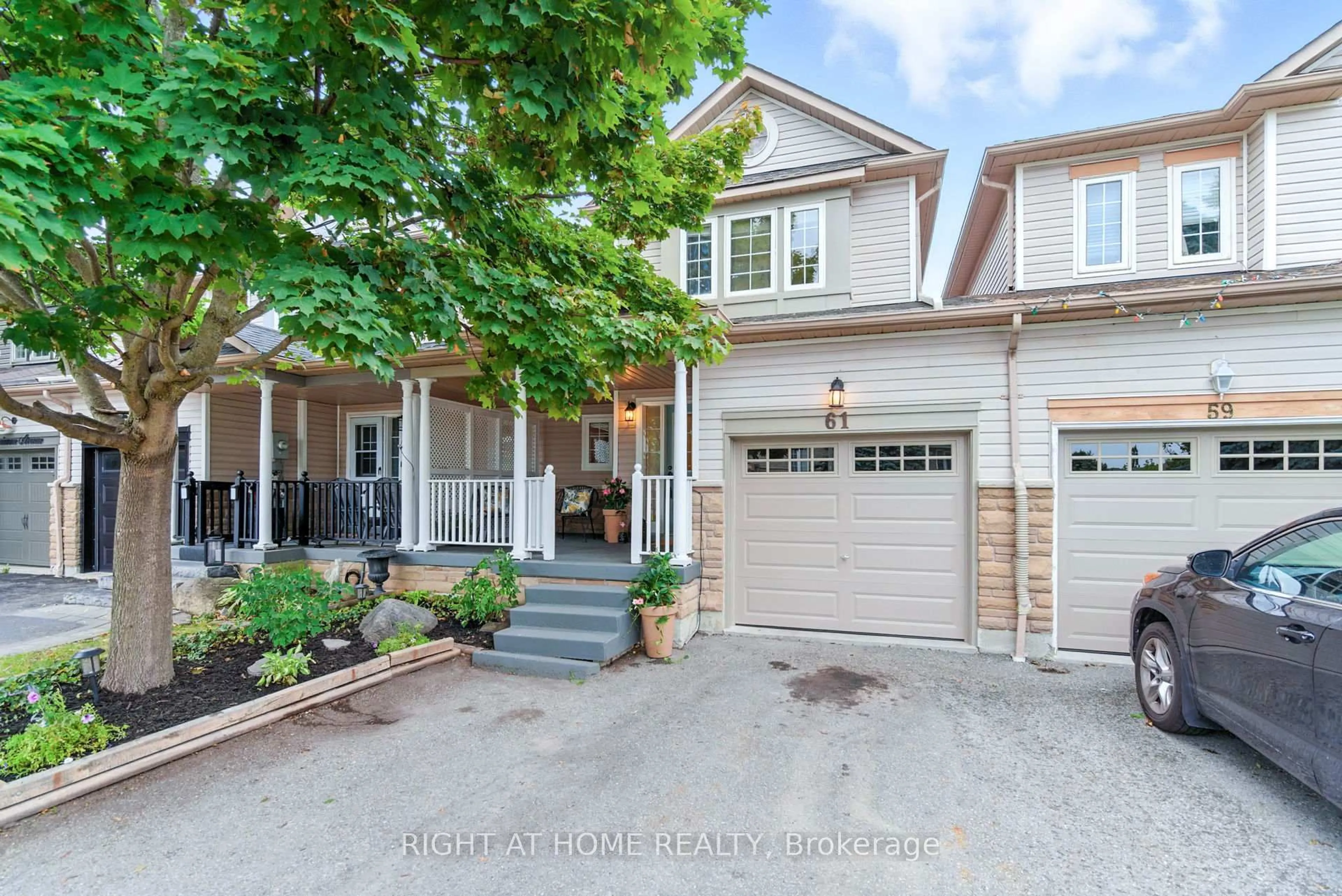 Unknown for 61 Corianne Ave, Whitby Ontario L1M 2J2