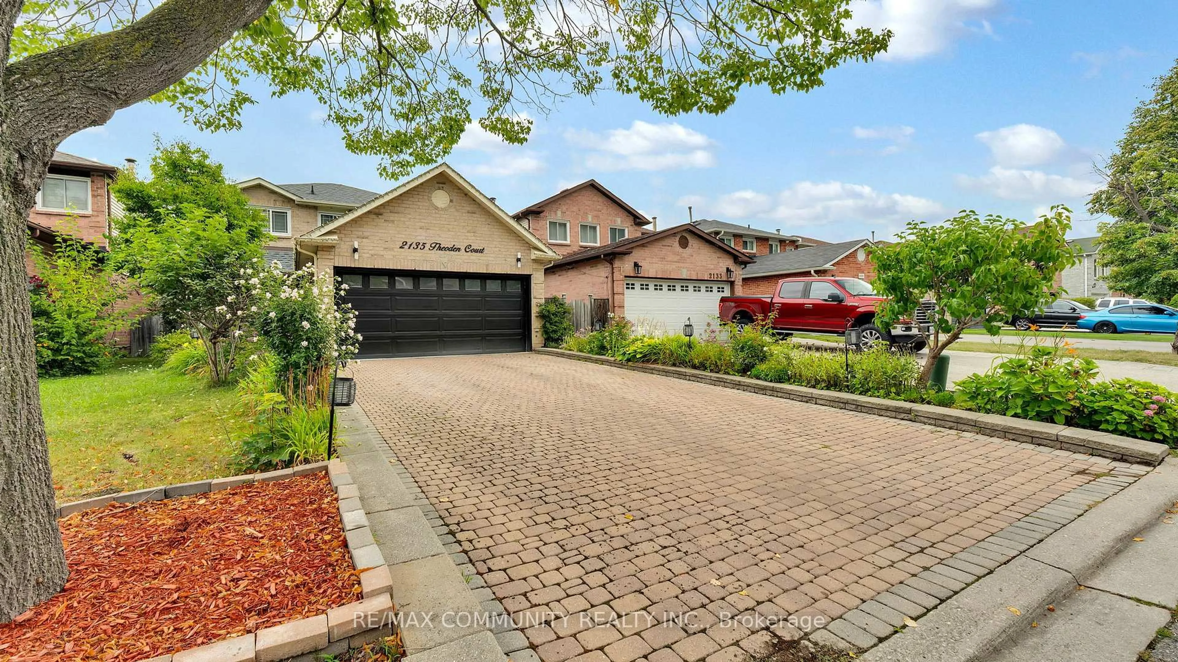 Home with brick exterior material, street for 2135 Theoden Crt, Pickering Ontario L1X 1Z9