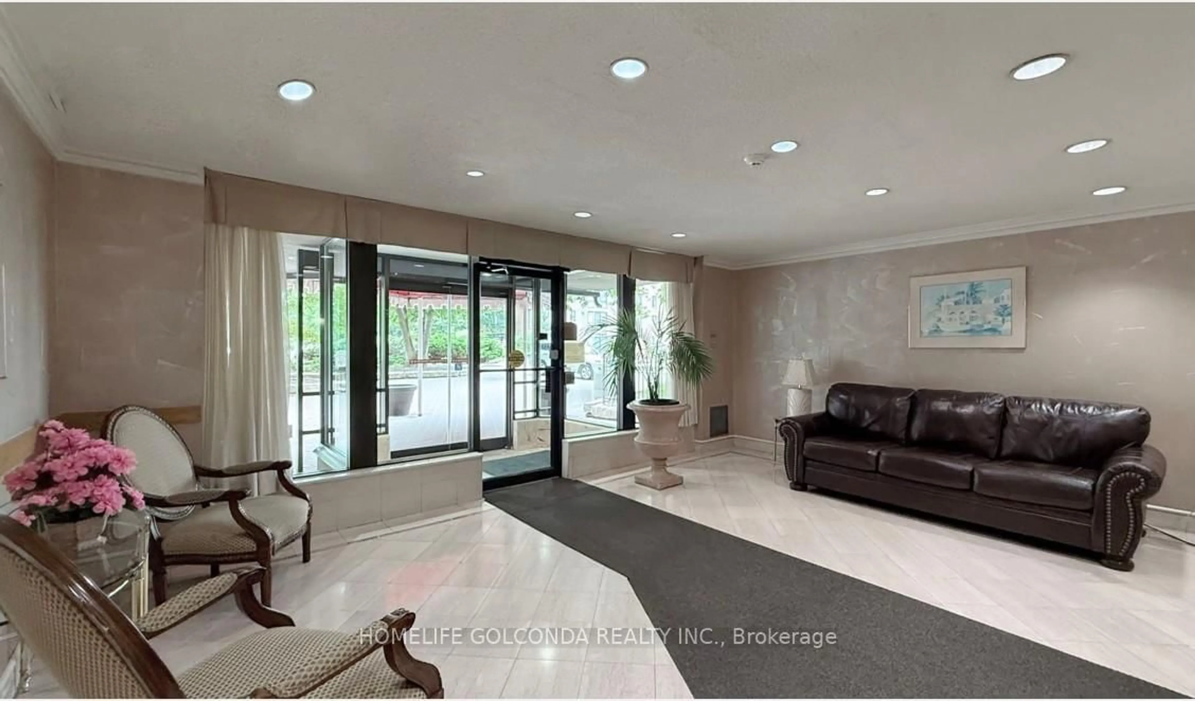 Indoor foyer for 75 Bamburgh Circ #1022, Toronto Ontario M1W 3W1