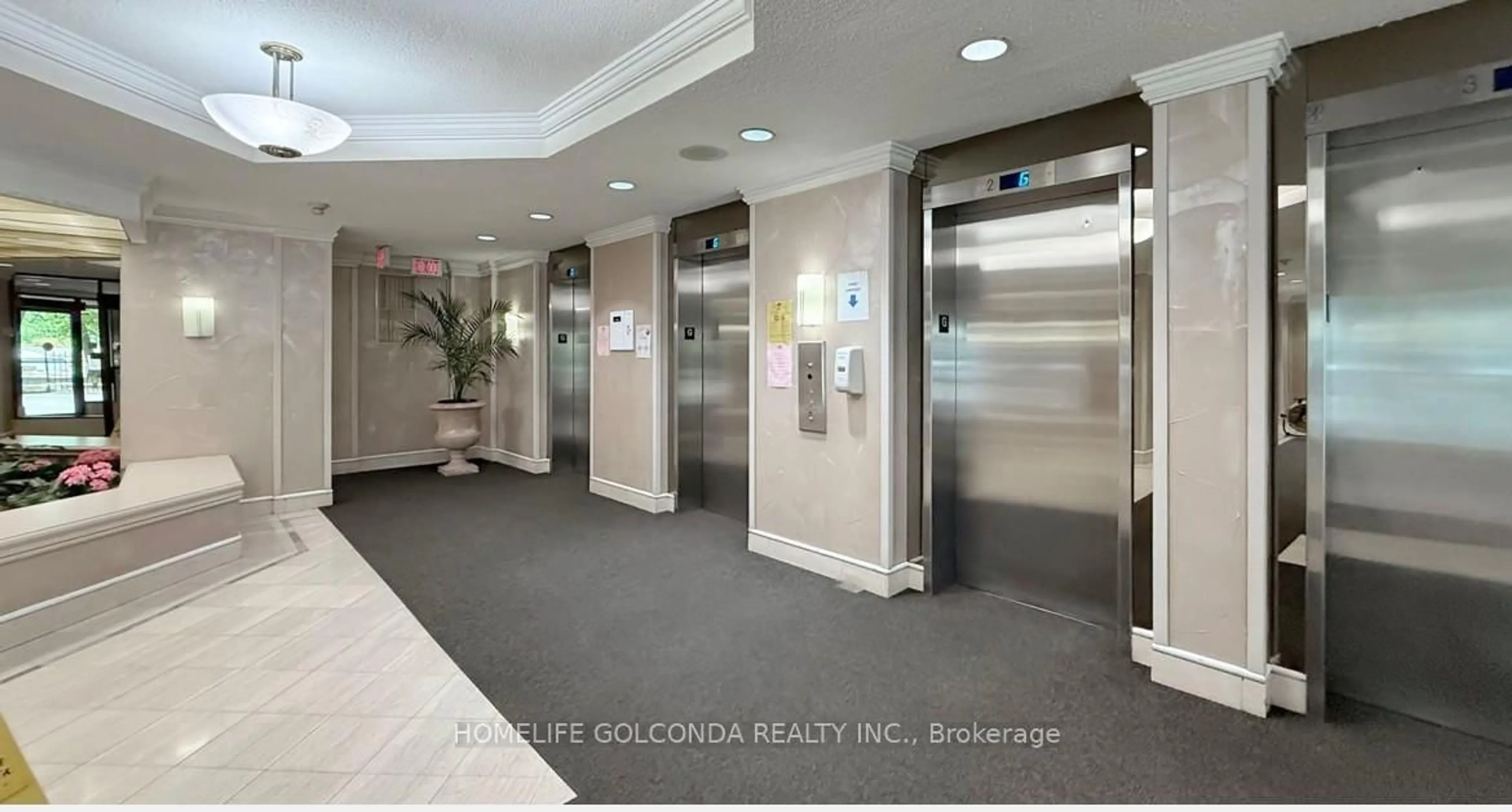 Indoor foyer for 75 Bamburgh Circ #1022, Toronto Ontario M1W 3W1