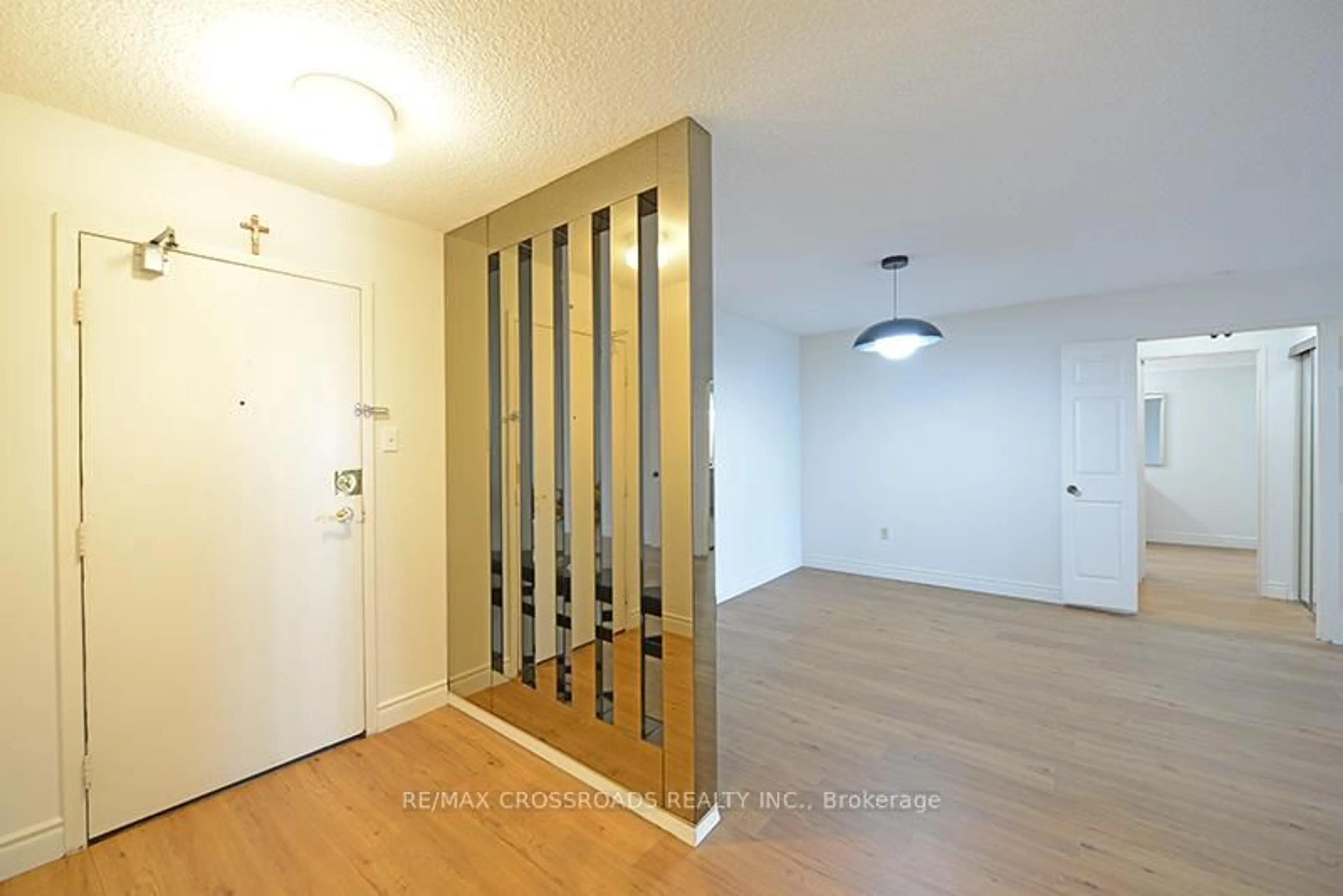Indoor entryway for 2330 Bridletowne Circ #308, Toronto Ontario M1W 3P6