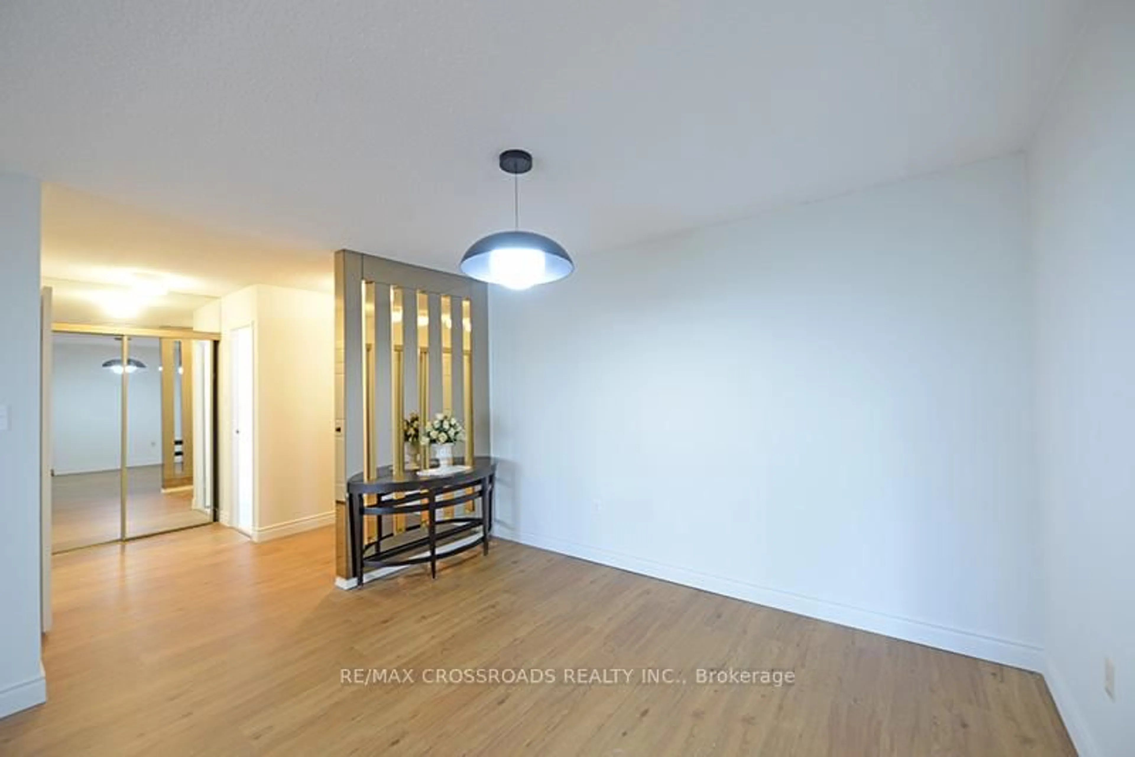Indoor foyer for 2330 Bridletowne Circ #308, Toronto Ontario M1W 3P6