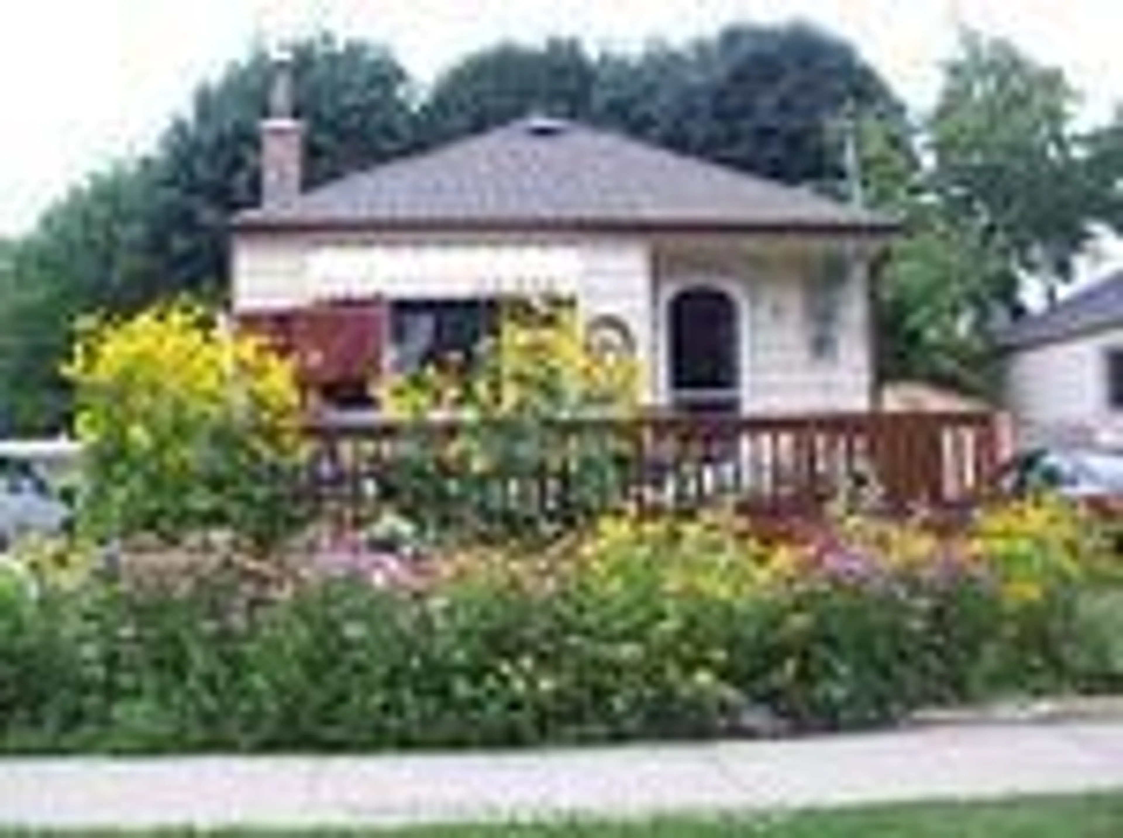 Patio, street for 5 Westbourne Ave, Toronto Ontario M1L 2X8
