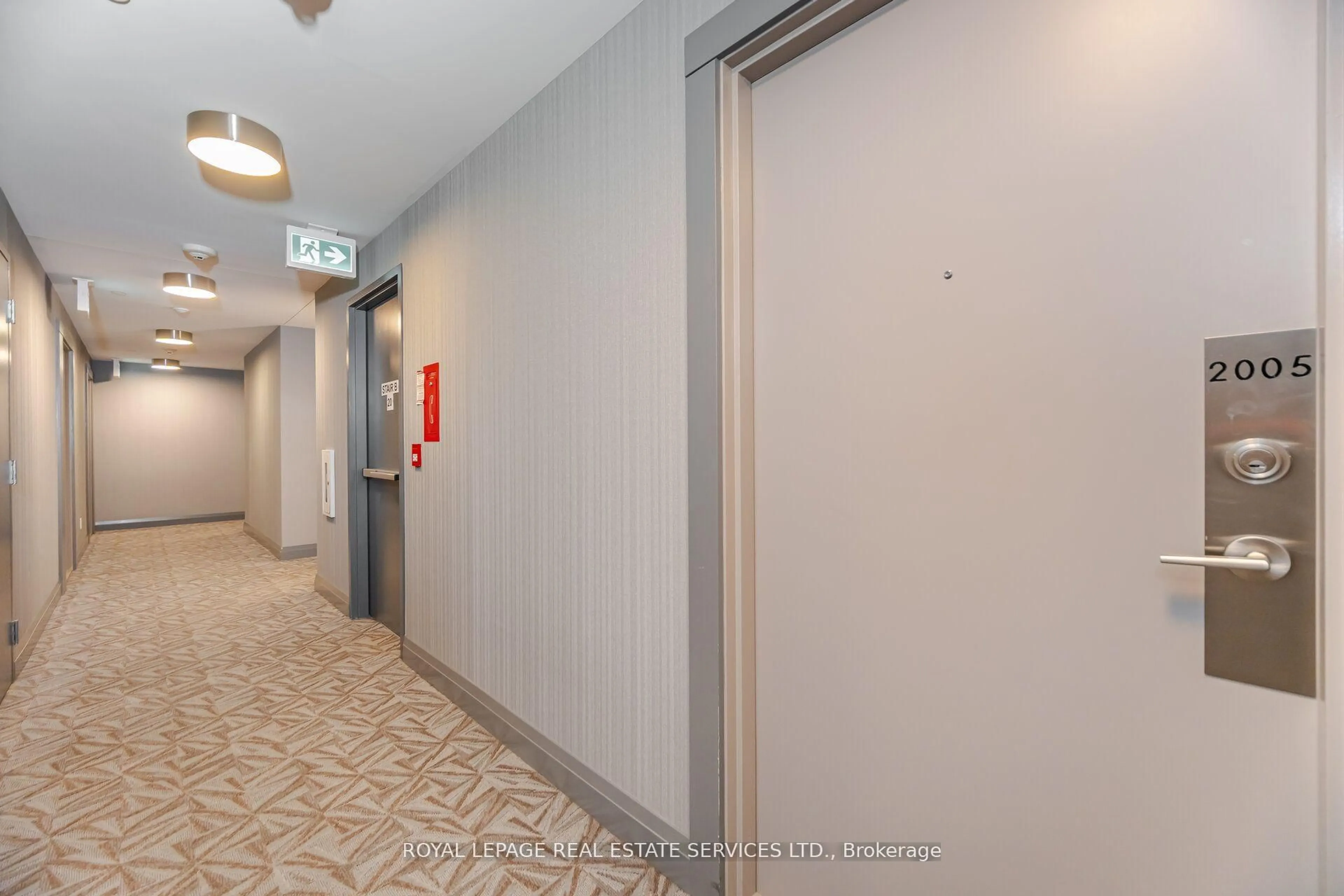 Indoor foyer for 3121 Sheppard Ave #2005, Toronto Ontario M1T 0B6
