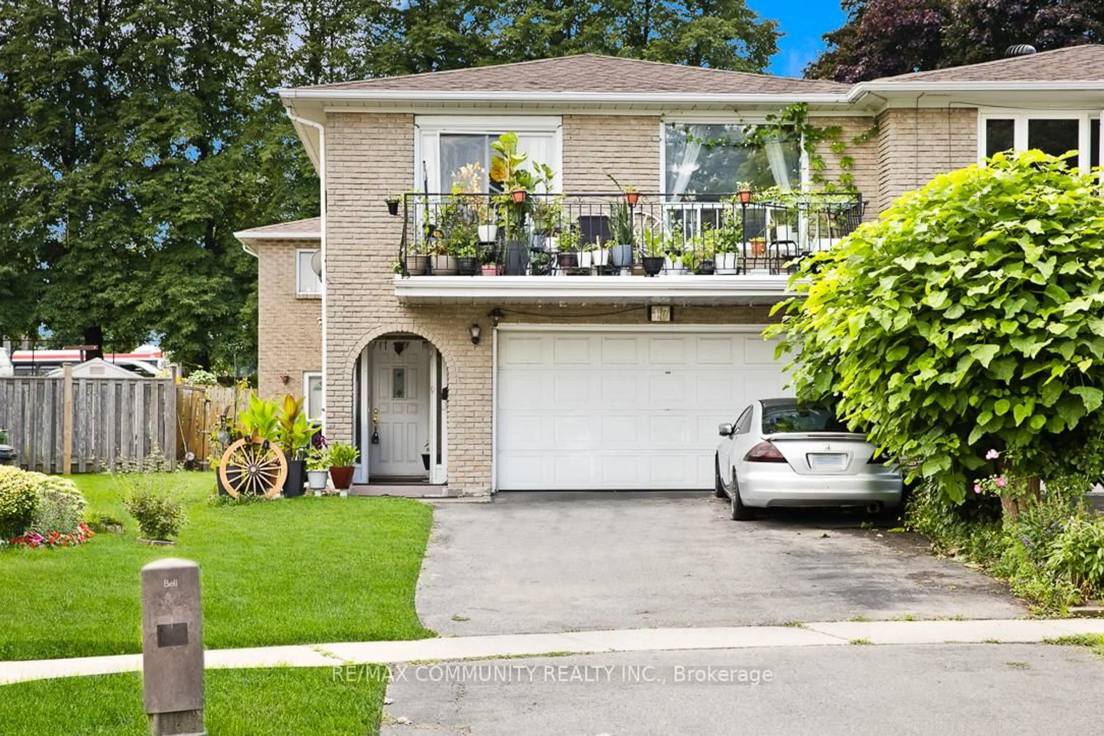 Unknown for 17 Tineta Cres, Toronto Ontario M1S 2Y5