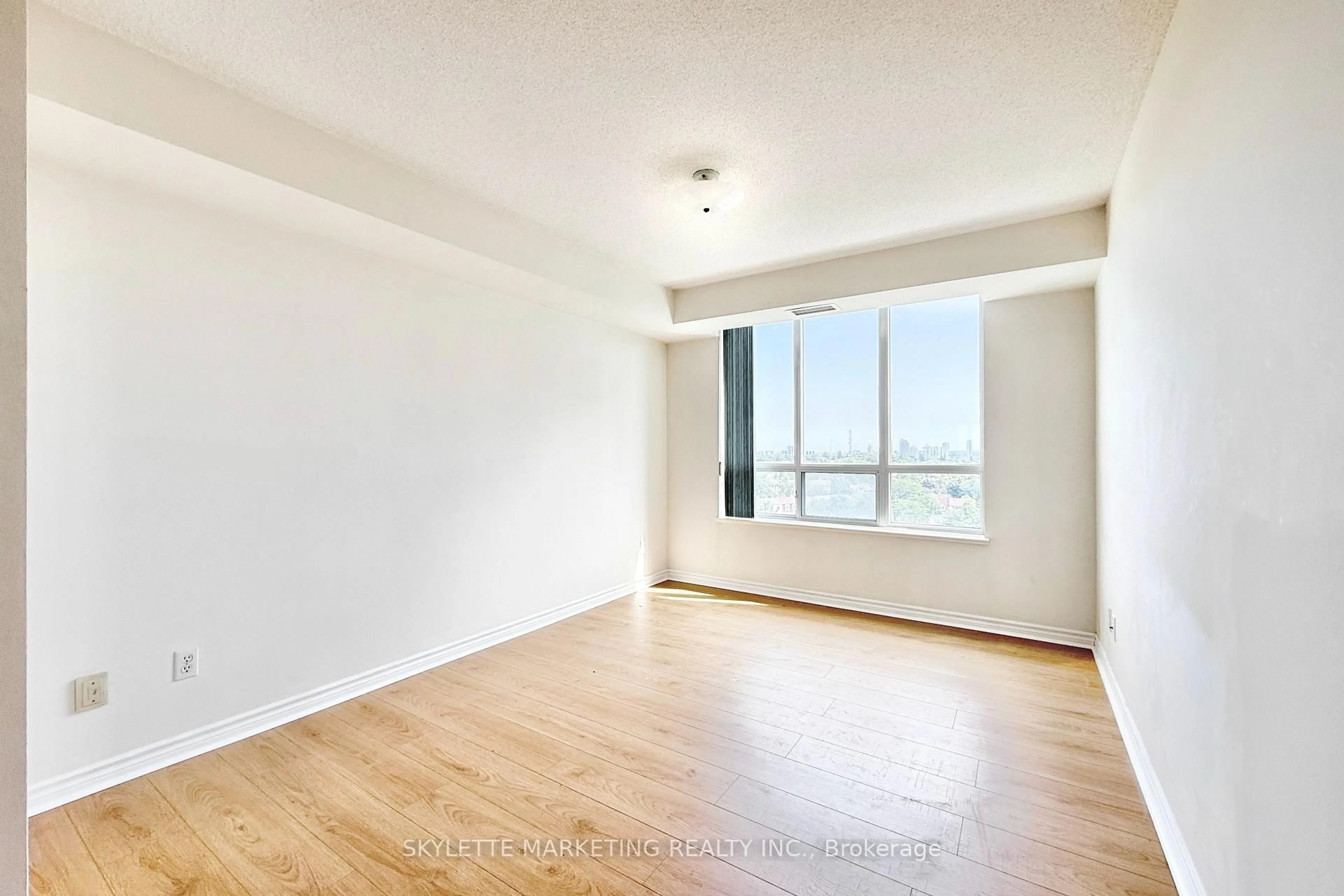A pic of a room for 5039 Finch Ave #1109, Toronto Ontario M1S 5L6