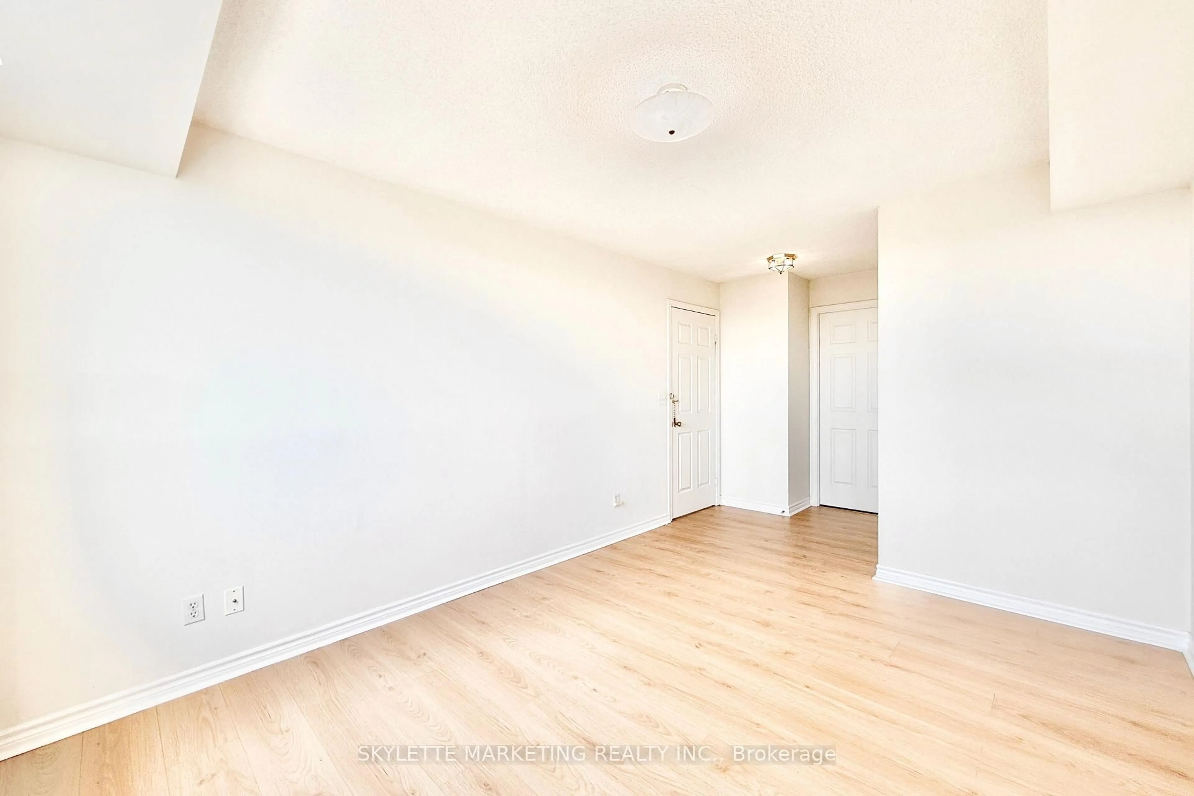 A pic of a room for 5039 Finch Ave #1109, Toronto Ontario M1S 5L6