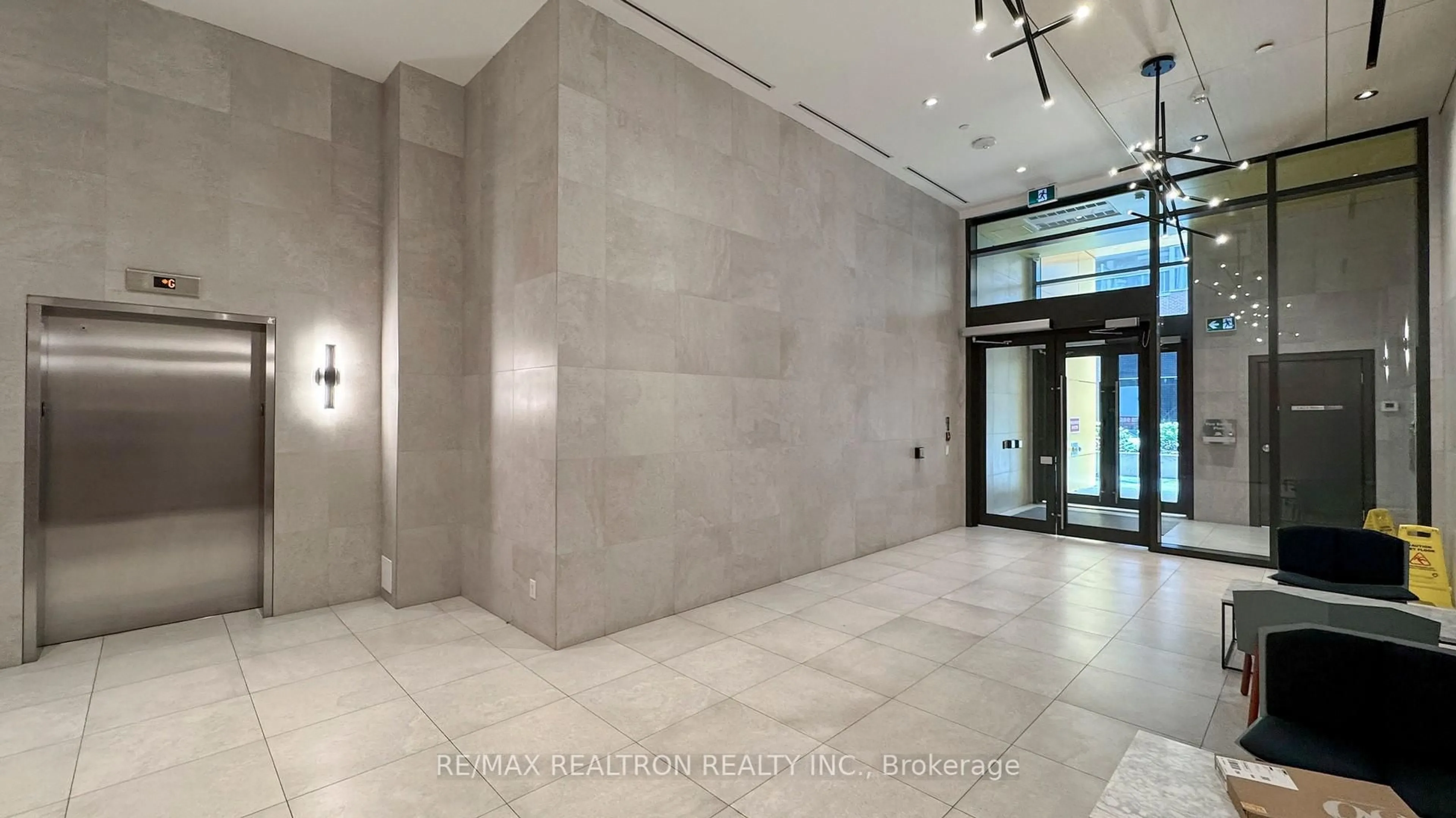 Indoor foyer for 45 Baseball Pl #611, Toronto Ontario M4M 0H1