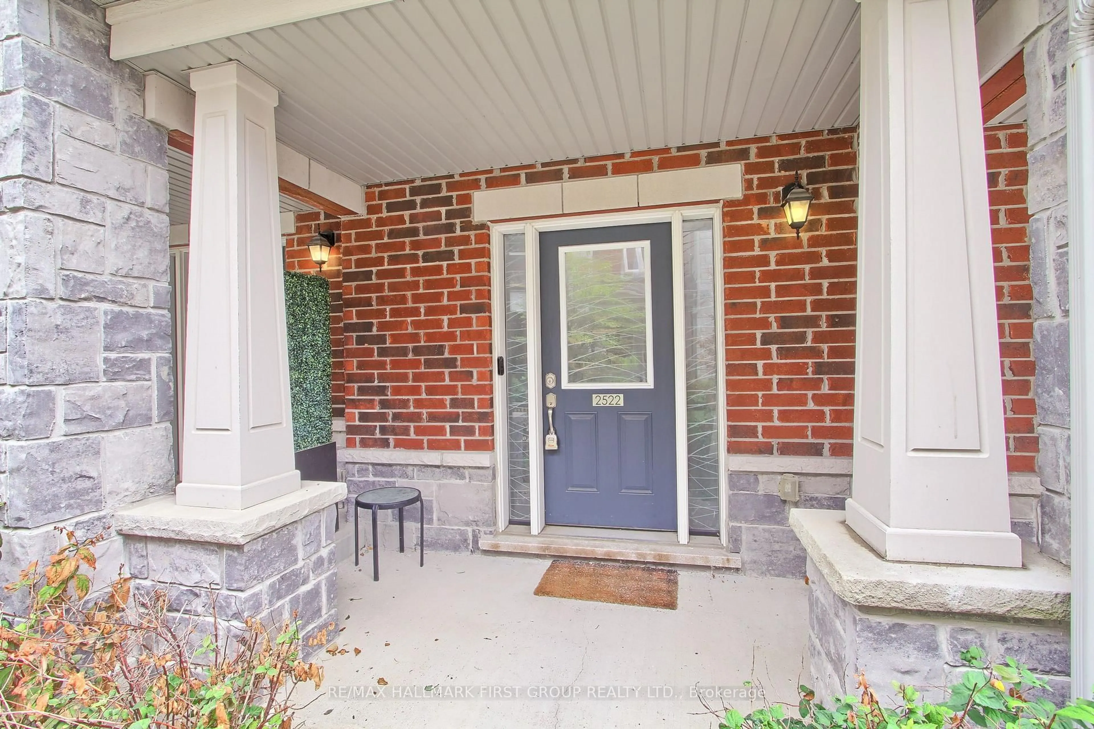 Unknown for 2522 Boston Glen, Pickering Ontario L1X 0E4
