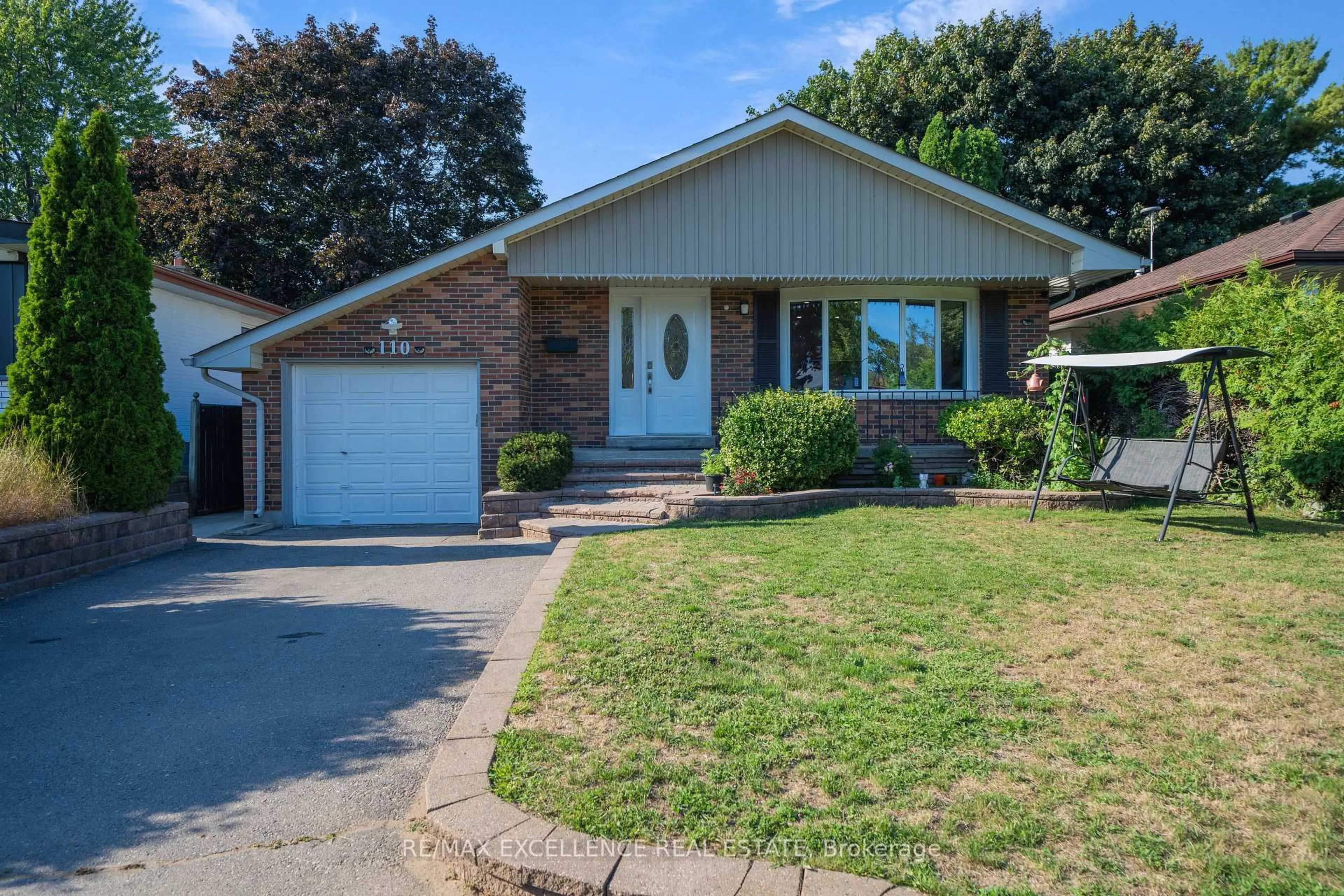 Home with brick exterior material, street for 110 Seneca Ave, Oshawa Ontario L1G 3V4