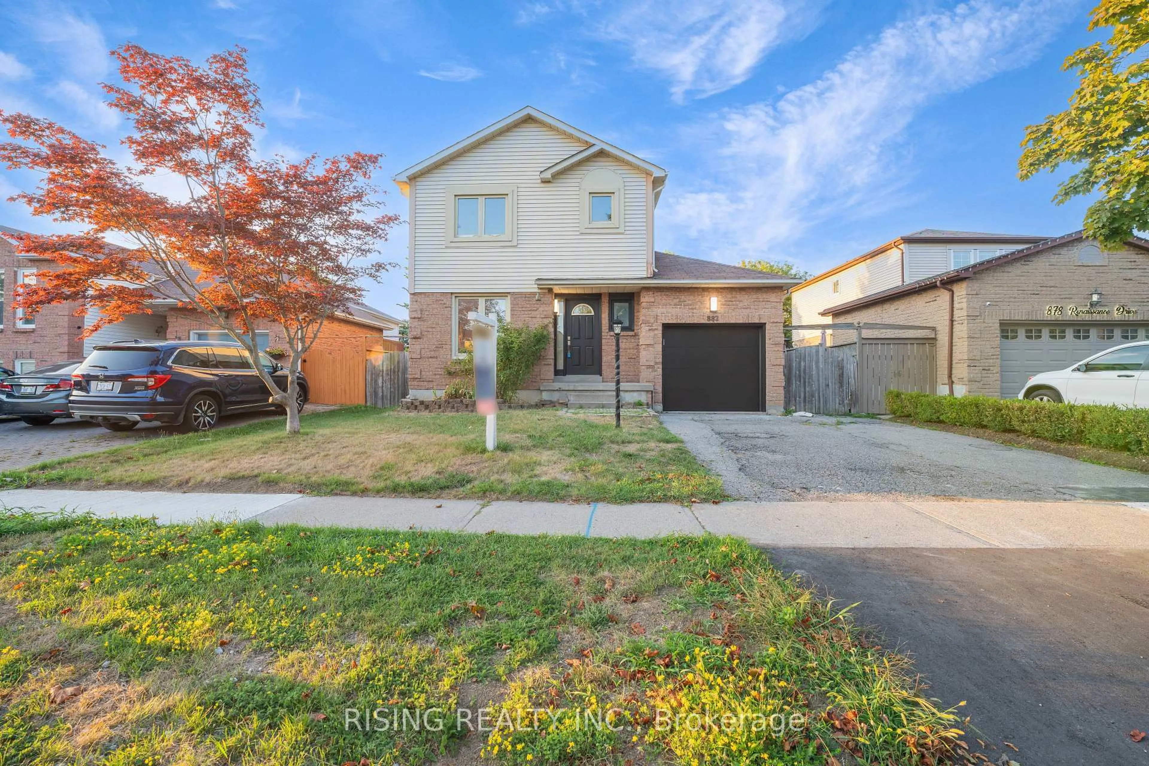 A pic from outside/outdoor area/front of a property/back of a property/a pic from drone, street for 882 Renaissance Dr, Oshawa Ontario L1J 8L1