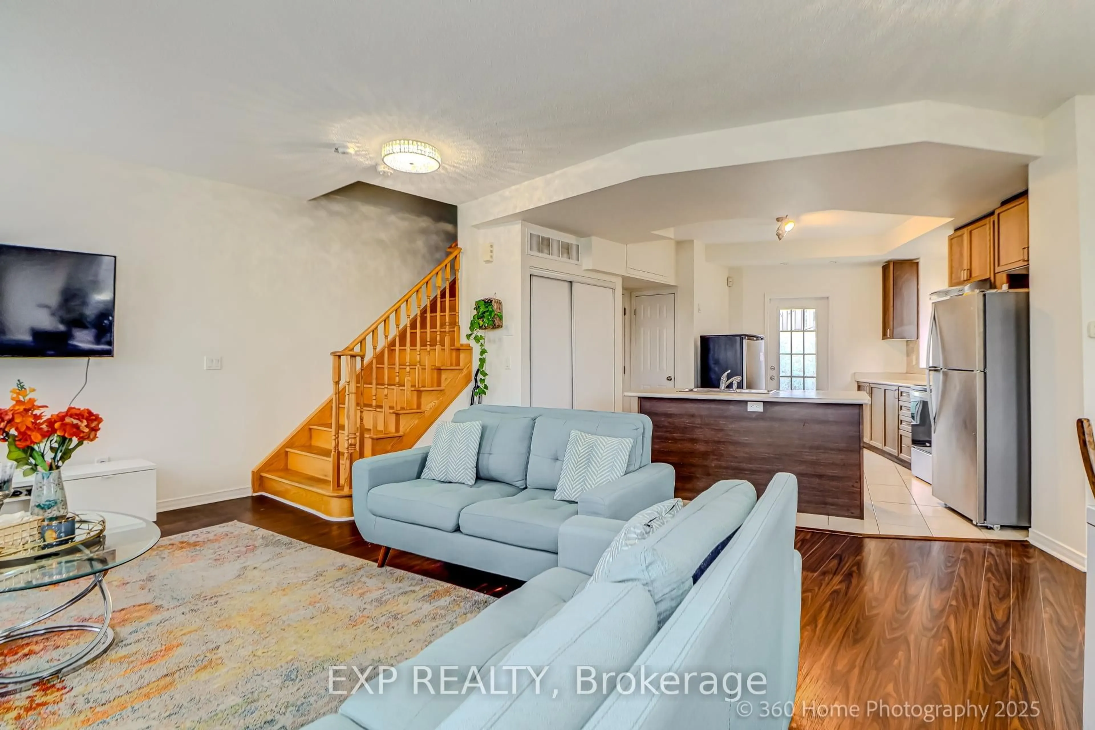 Living room with furniture, unknown for 23 Island Rd #26, Toronto Ontario M1C 0E4