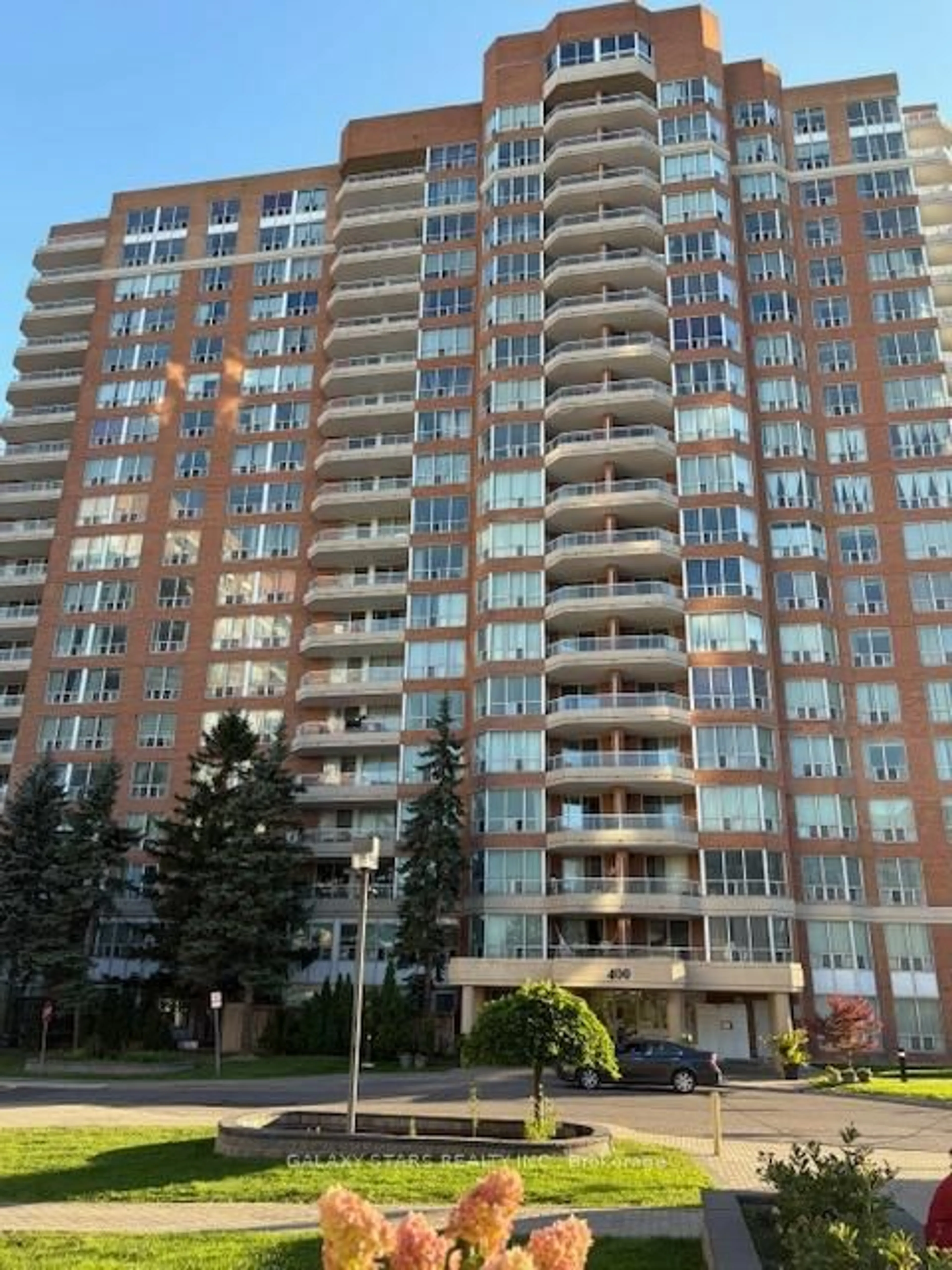 Balcony in the apartment, unknown for 400 Mclevin Ave #1012, Toronto Ontario M1B 5J4