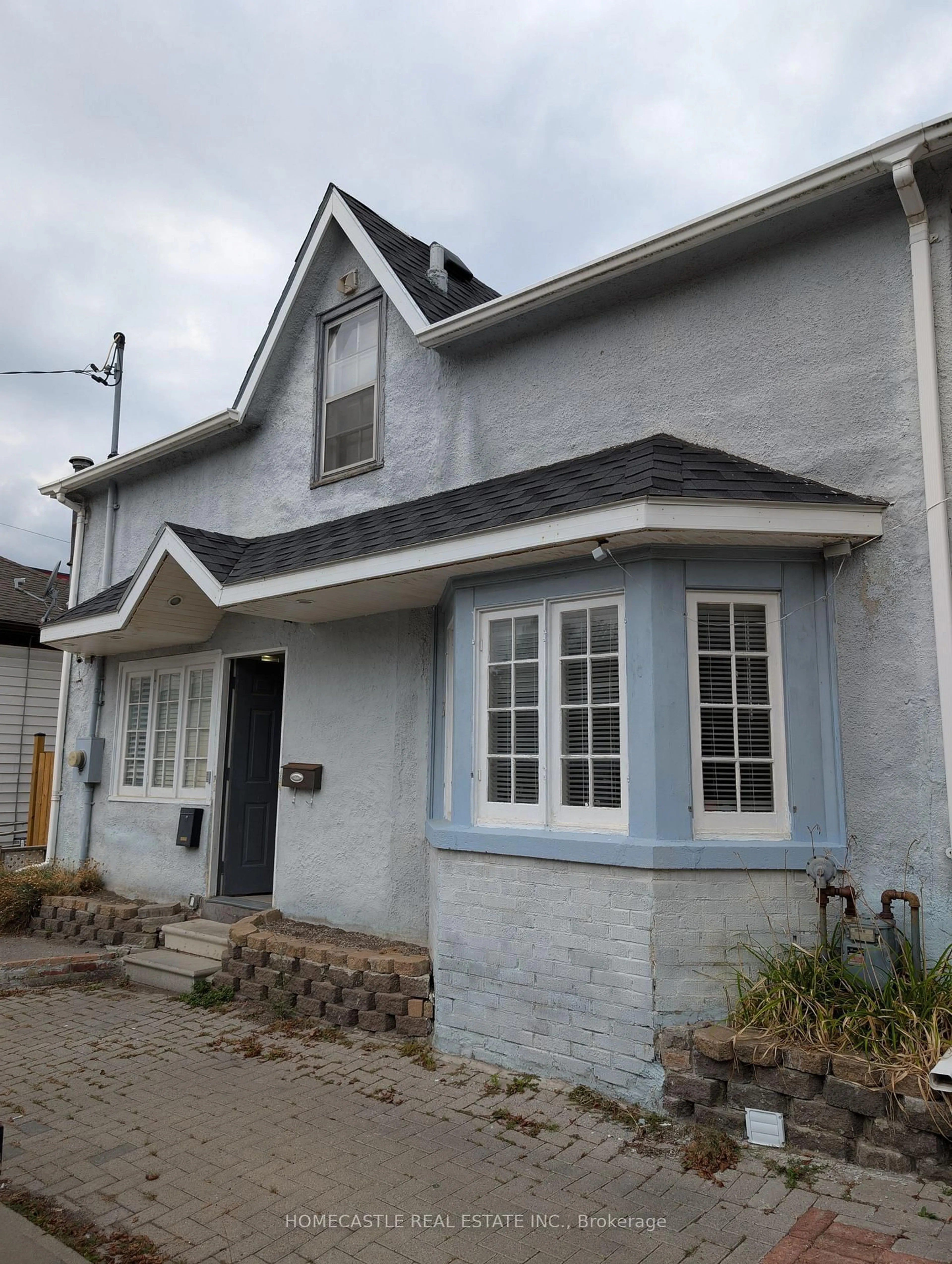 Unknown for 36 Richmond St, Oshawa Ontario L1G 1E5