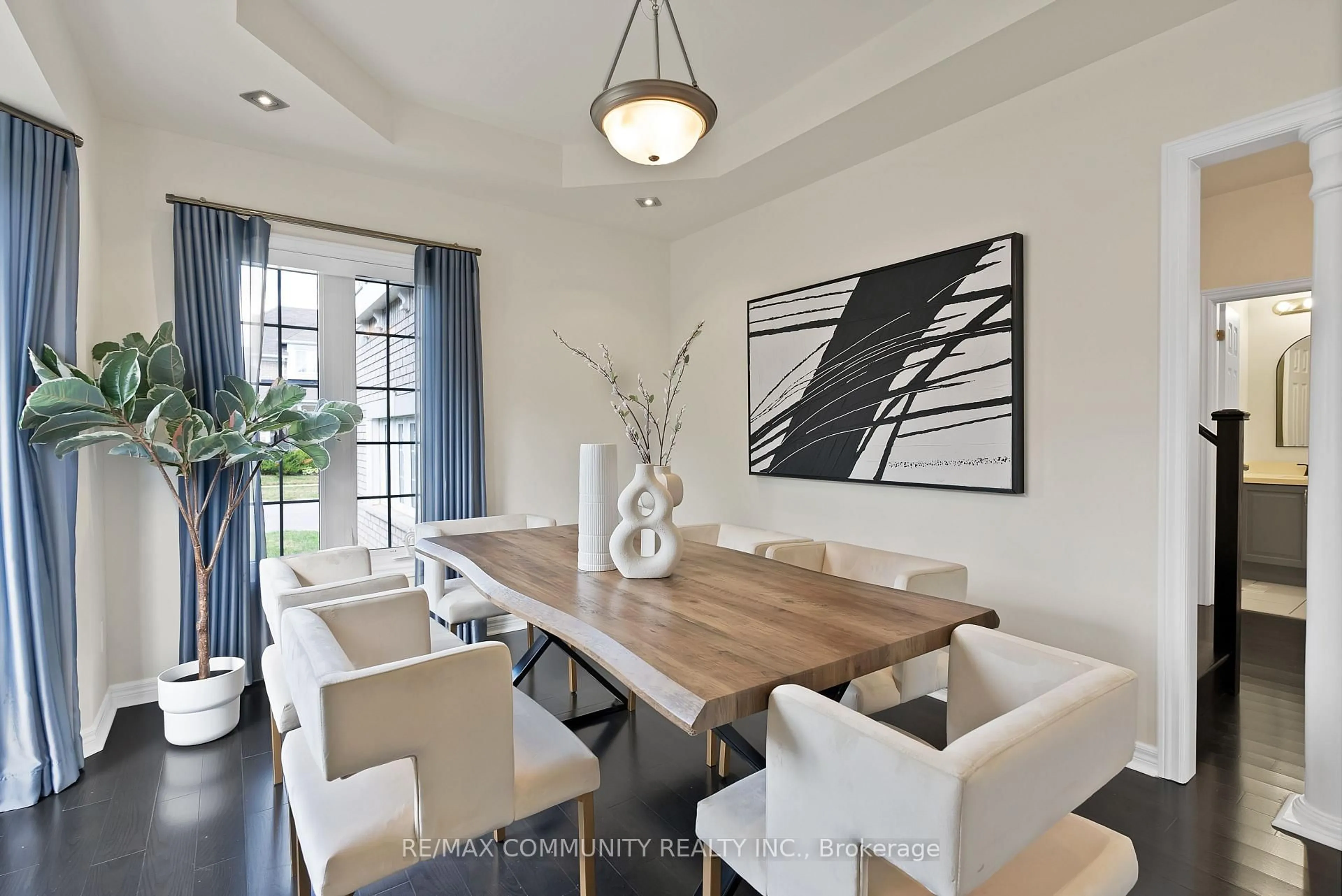 Dining room, wood/laminate floor for 62 McCourt Dr, Ajax Ontario L1Z 0C6