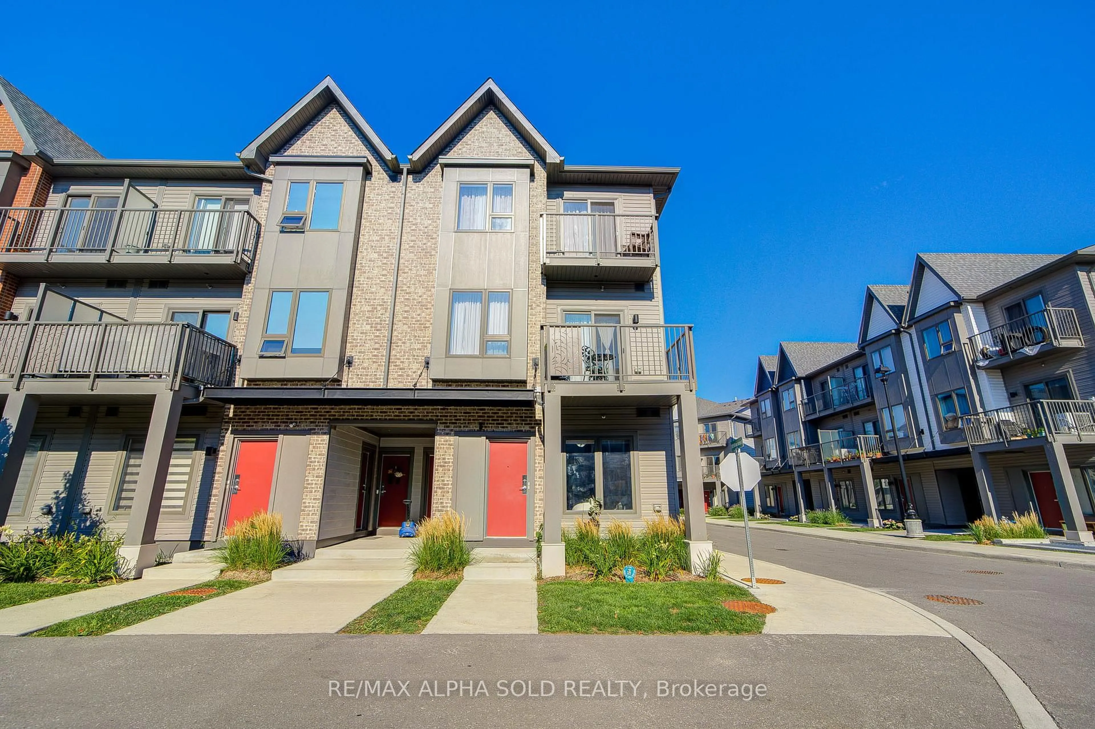 Unknown for 2635 William Jackson Dr #415, Pickering Ontario L1X 0L4