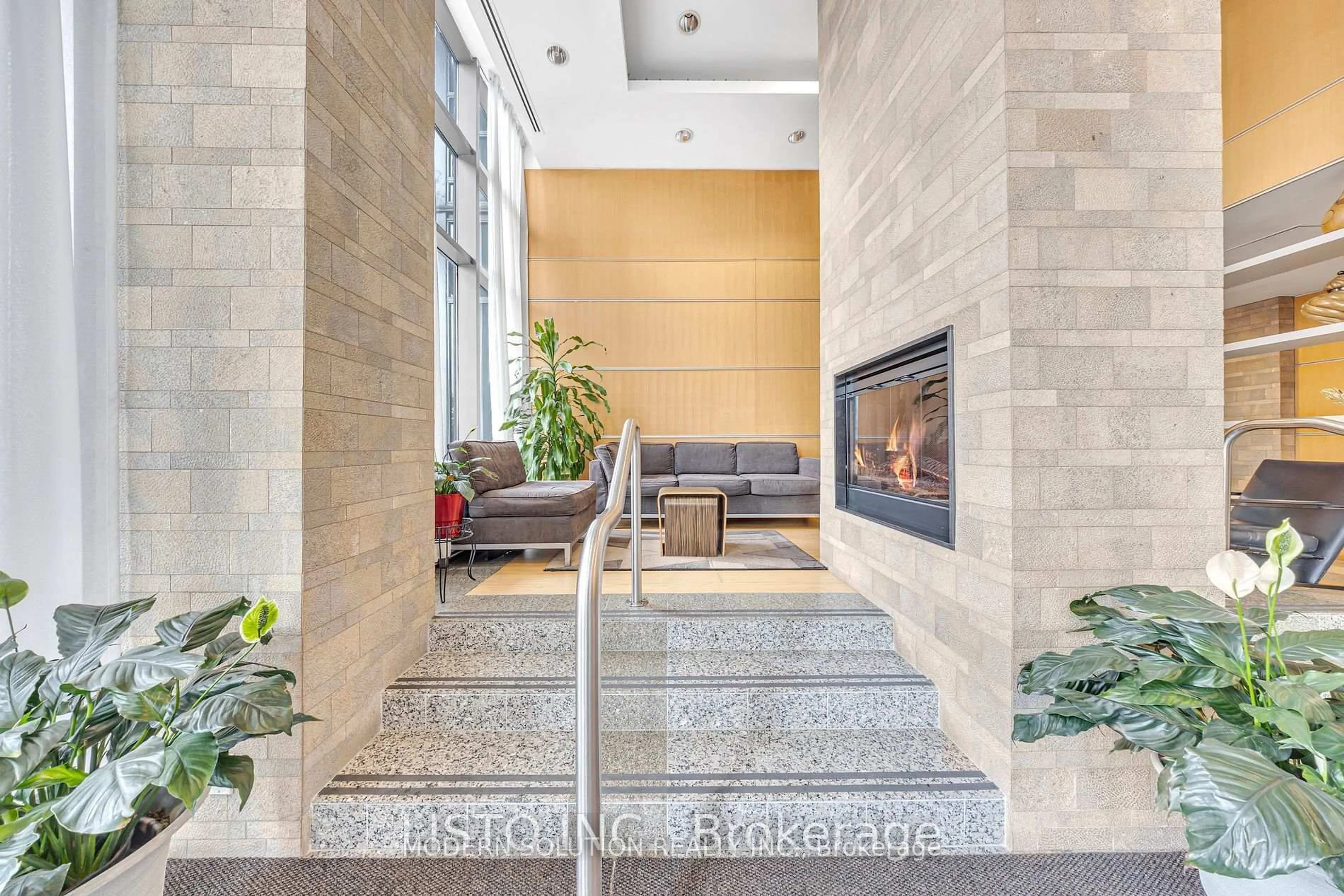 Lobby for 68 Grangeway Ave #616, Toronto Ontario M1H 0A1