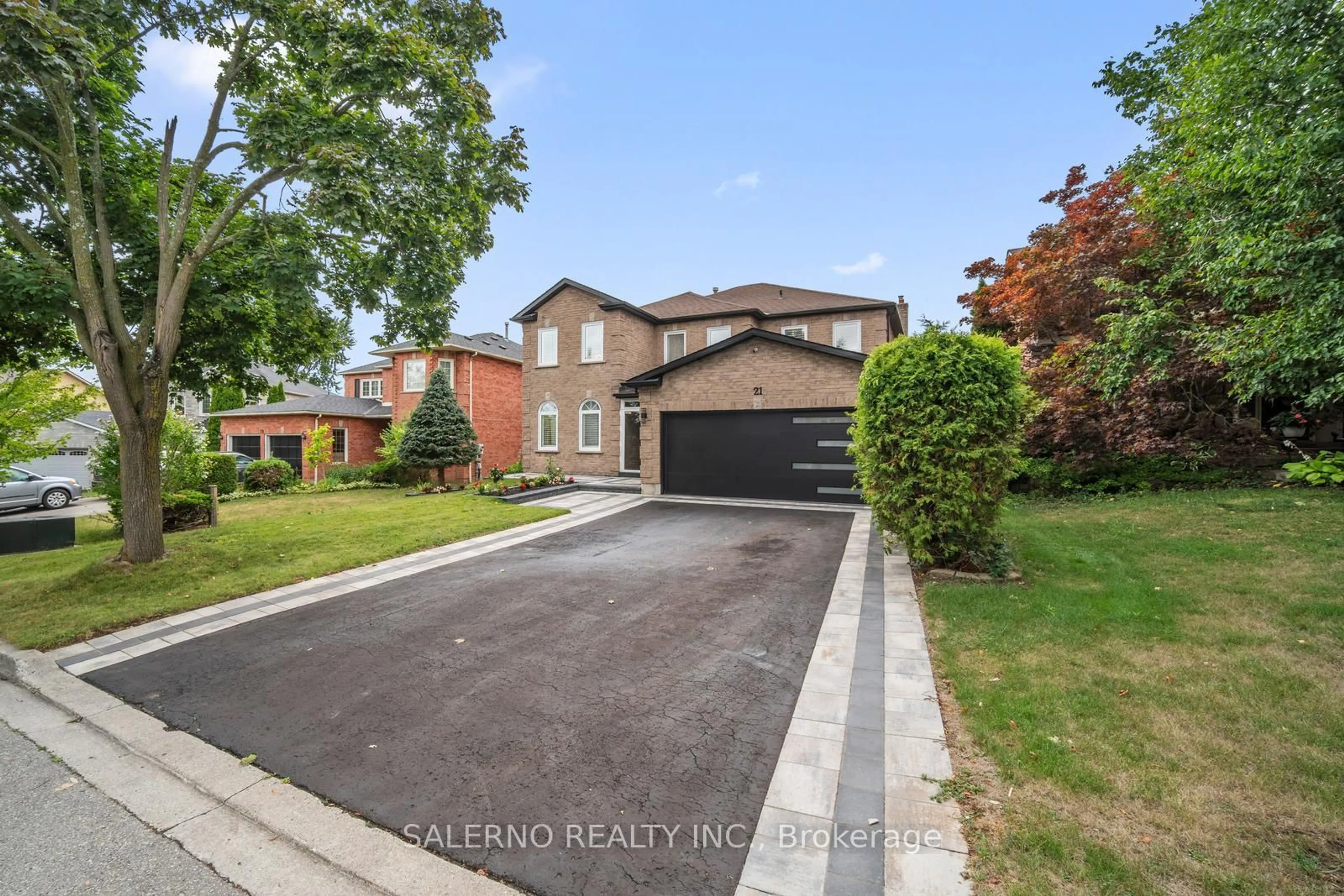 Home with brick exterior material, street for 21 Bentonwood Cres, Whitby Ontario L1R 1L5
