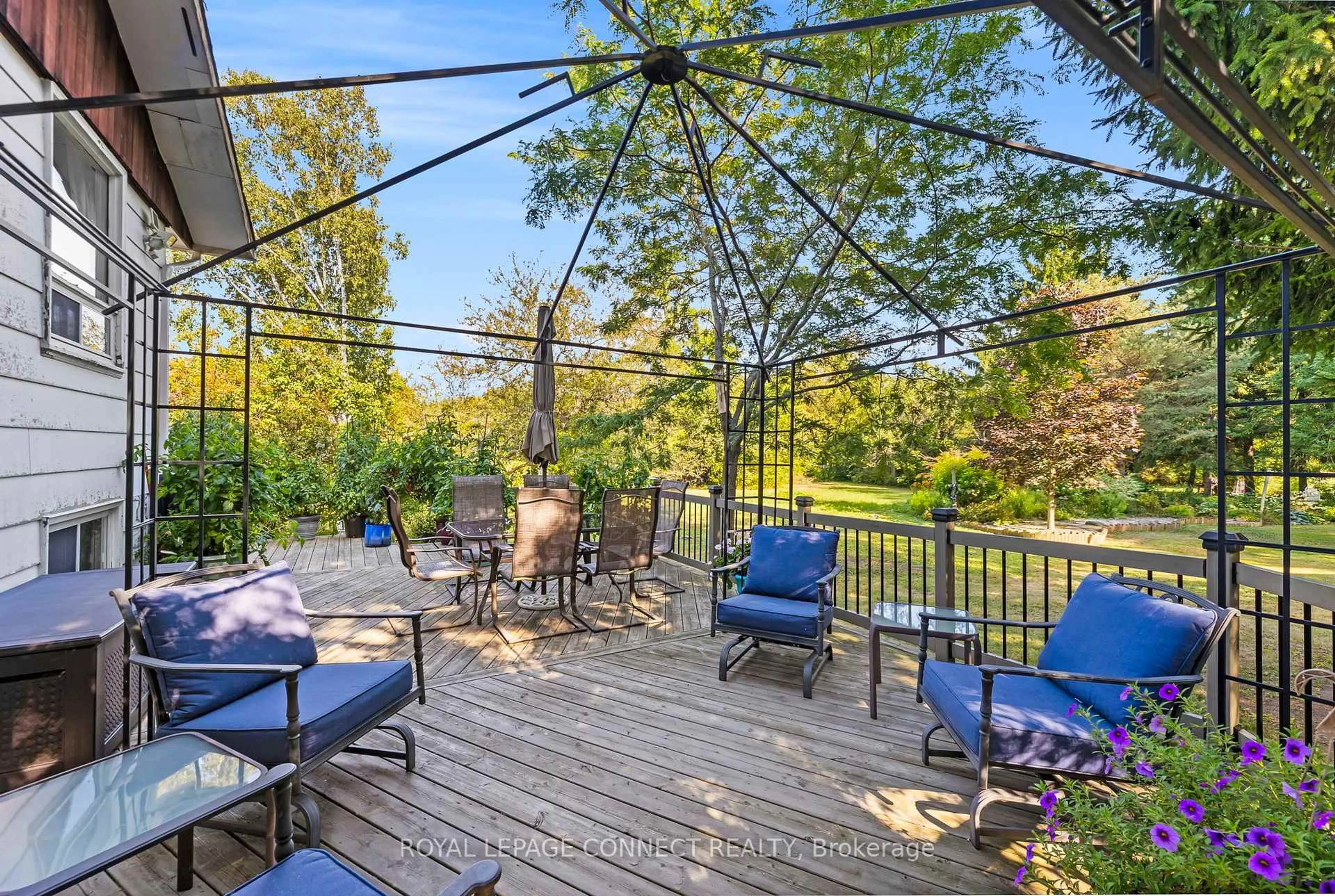Patio, water/lake/river/ocean view for 35 Lawson Rd, Clarington Ontario L1E 2K3