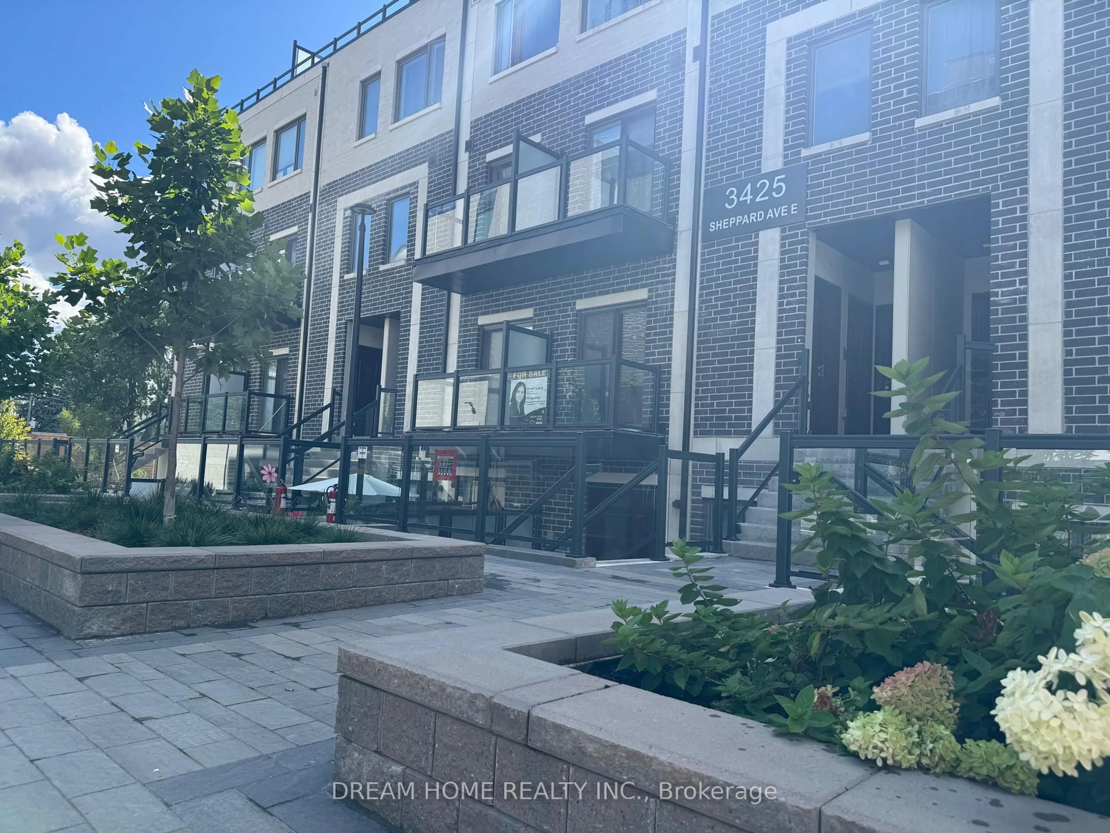 Unknown for 3425 Sheppard Ave #205, Toronto Ontario M1T 3K5