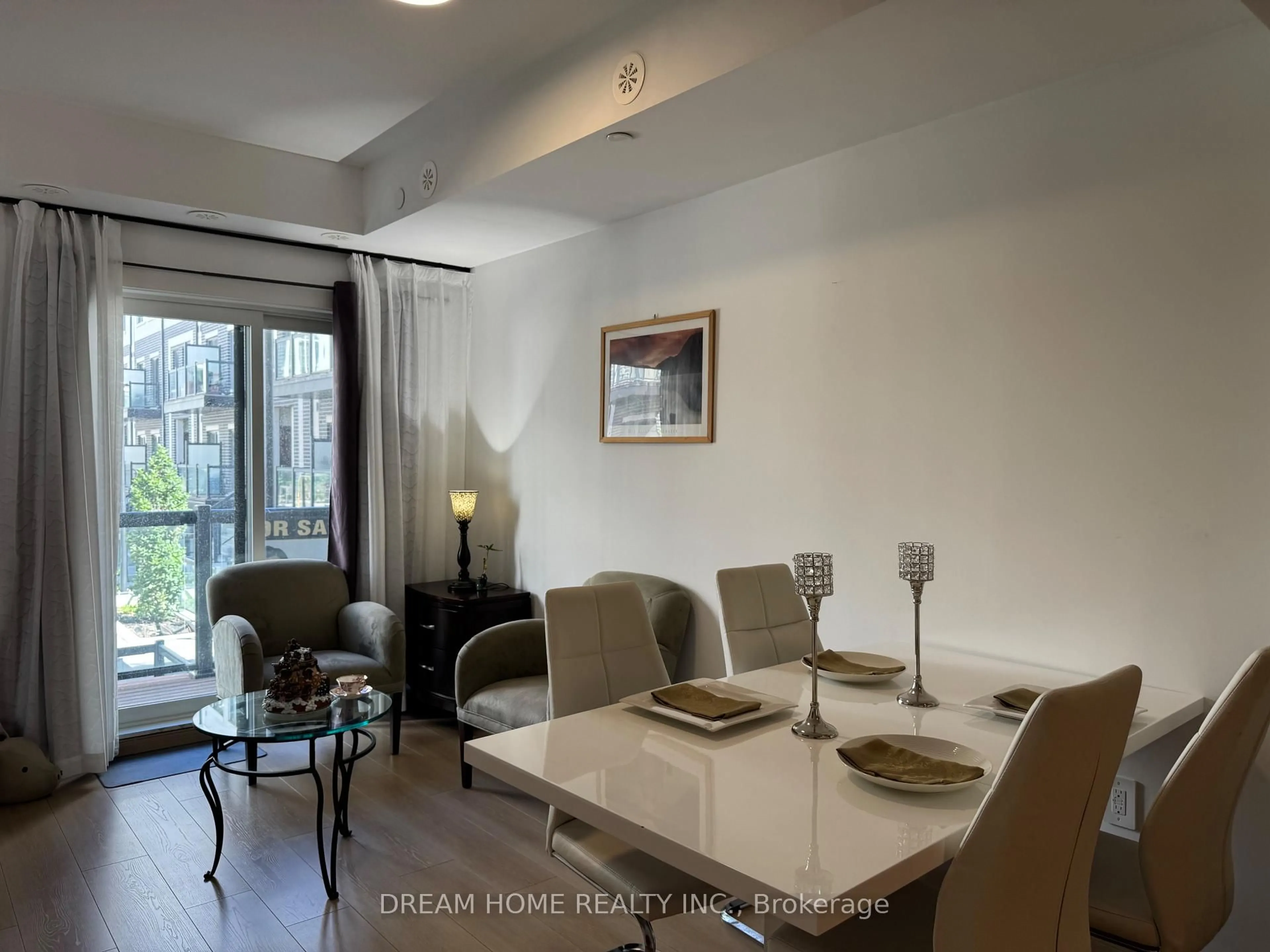 Unknown for 3425 Sheppard Ave #205, Toronto Ontario M1T 3K5