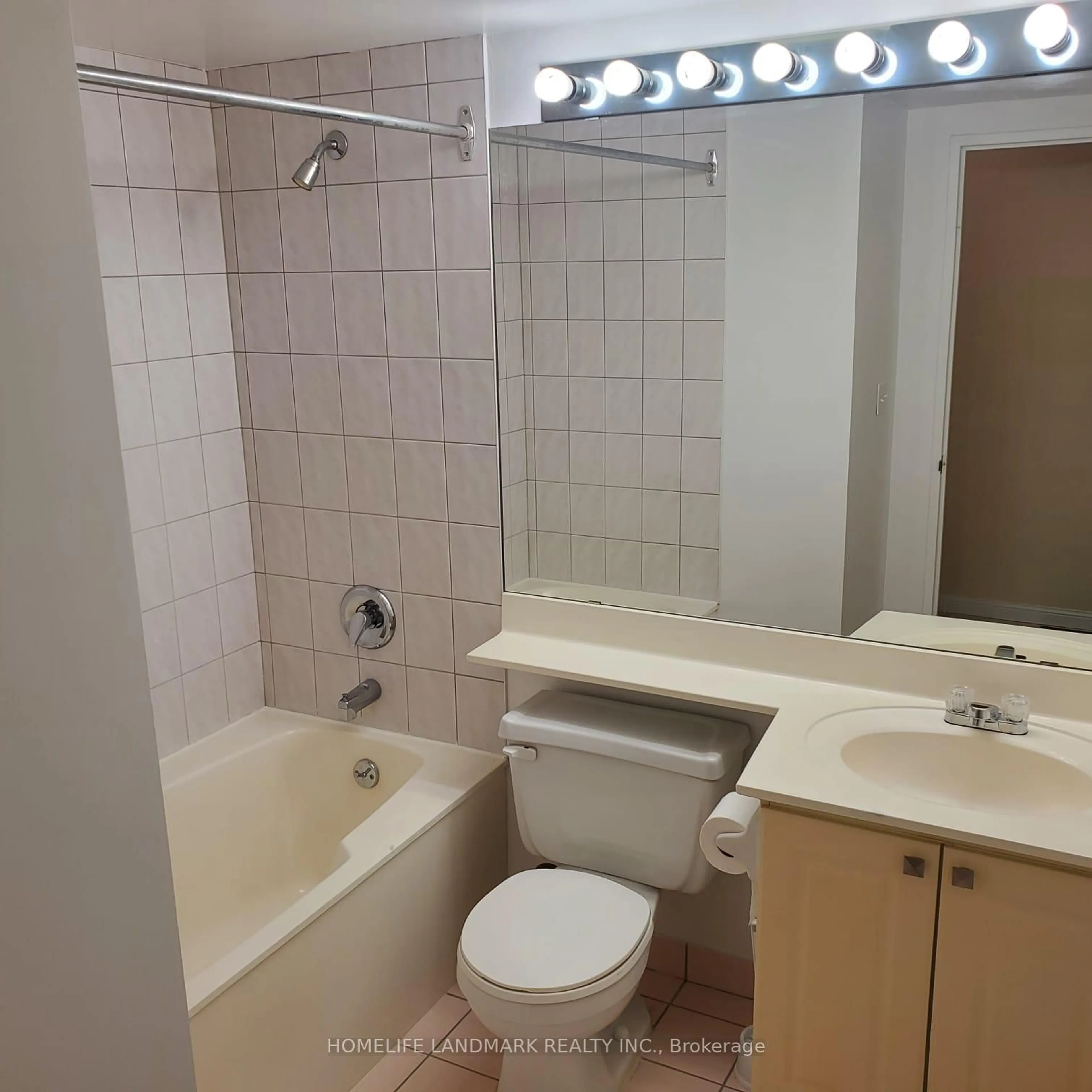 Standard bathroom, floor is not visible for 8 Lee Centre Dr #1115, Toronto Ontario M1H 3H8
