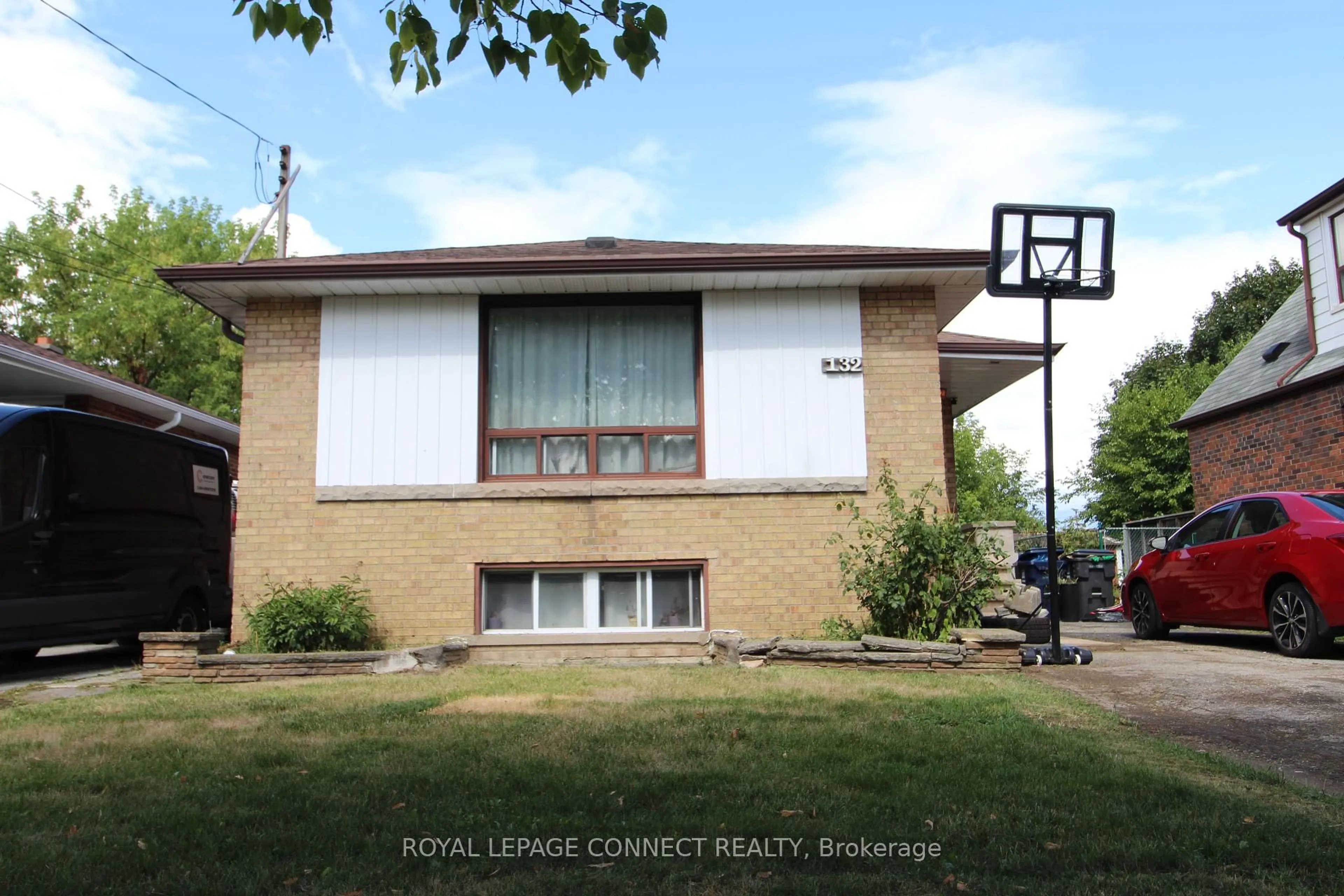 Home with vinyl exterior material, street for 132 Ellendale Dr, Toronto Ontario M1P 1P1