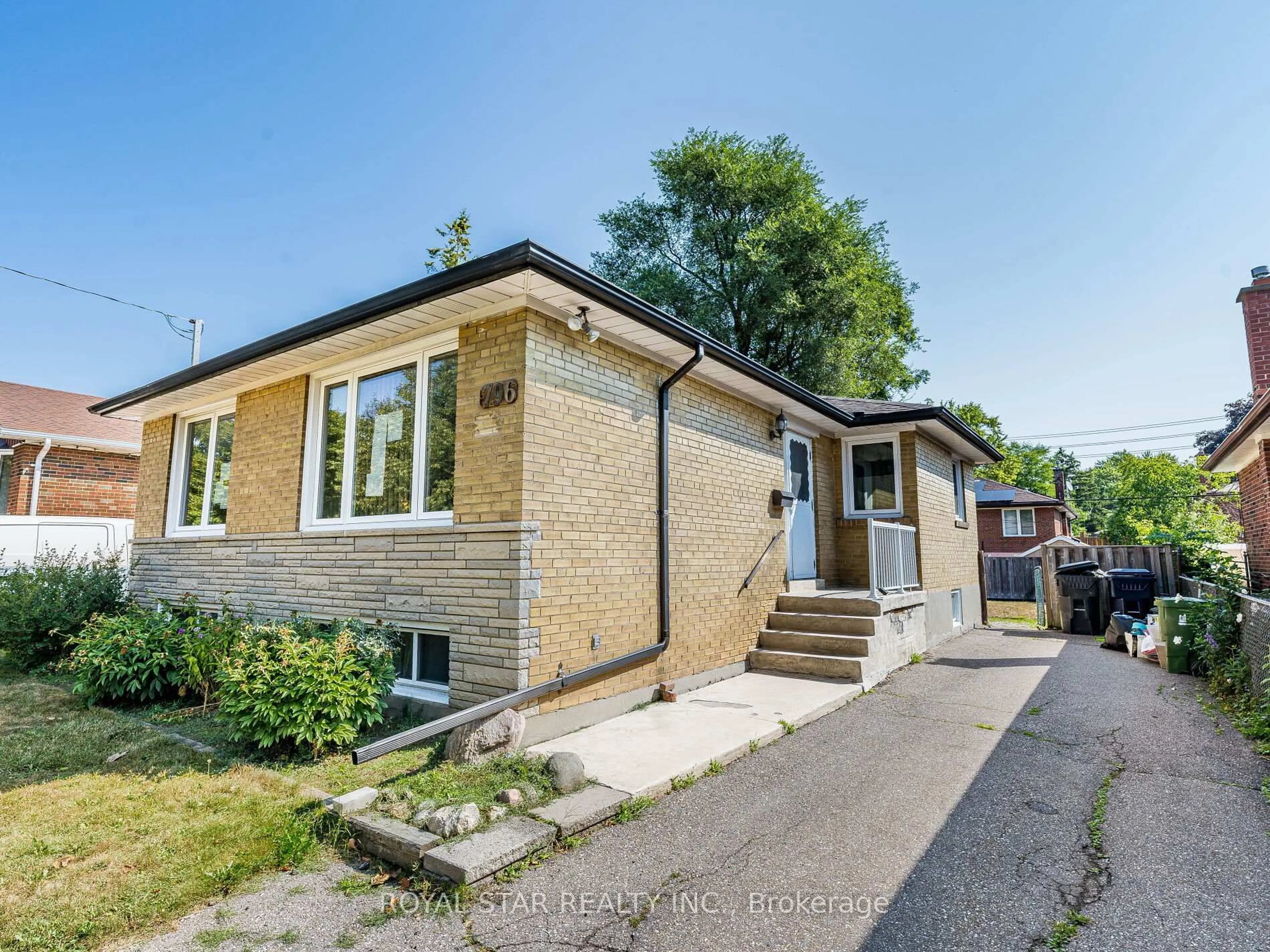 Home with brick exterior material, street for 796 Brimorton Dr, Toronto Ontario M1G 2S9