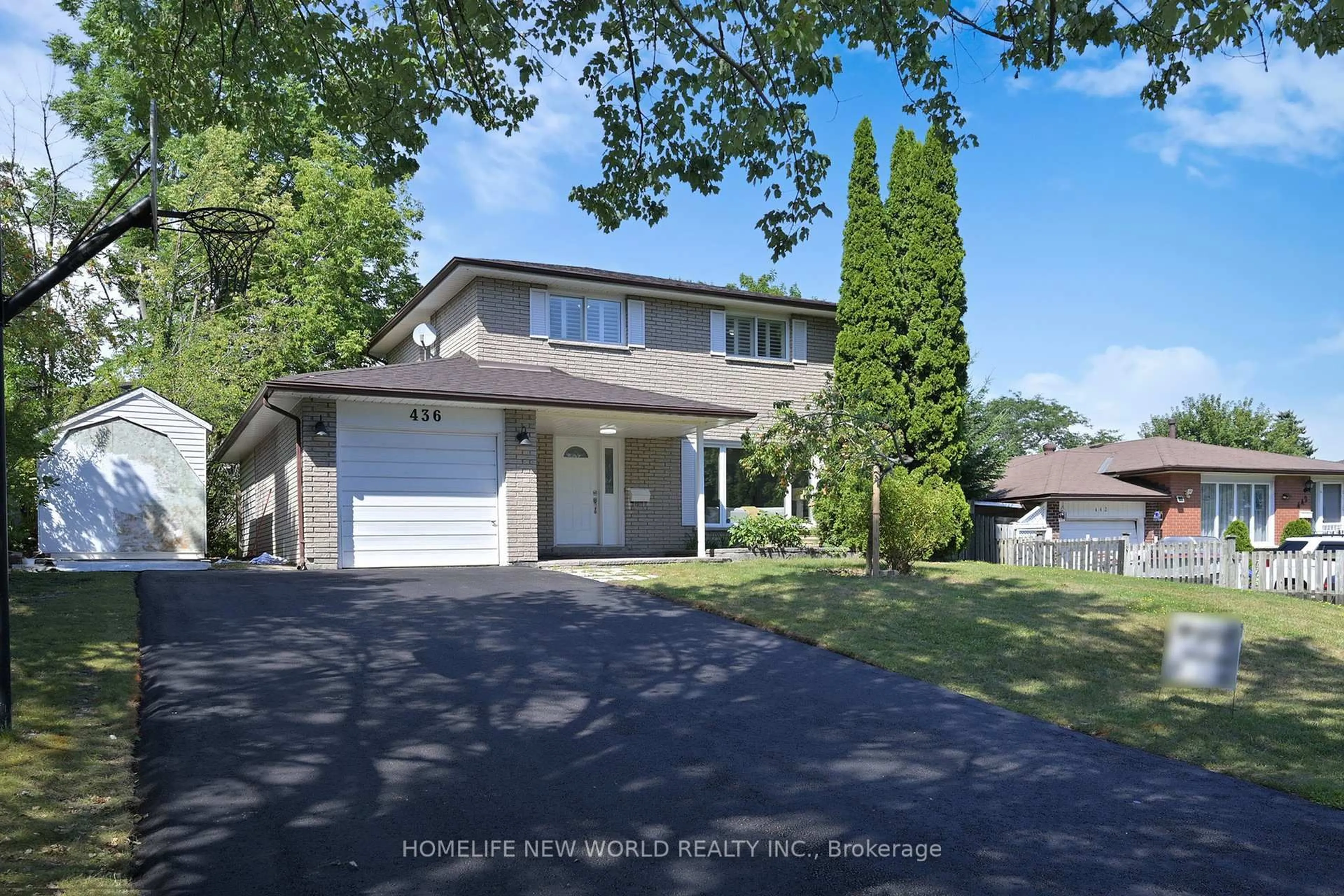 A pic from outside/outdoor area/front of a property/back of a property/a pic from drone, street for 436 Arnhem Dr, Oshawa Ontario L1G 2J4