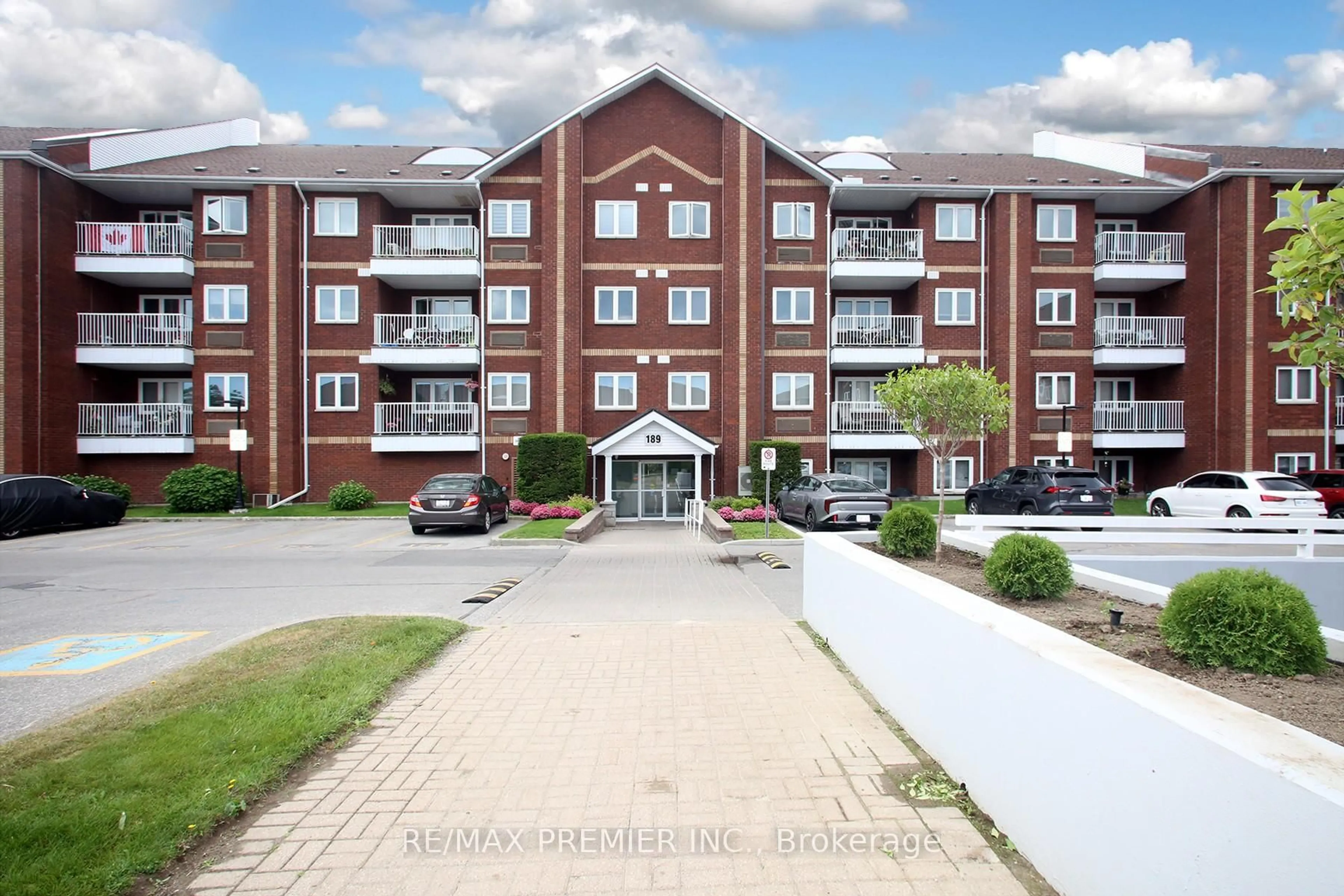 A pic from outside/outdoor area/front of a property/back of a property/a pic from drone, unknown for 189 Lake Drive Way #407, Ajax Ontario L1S 7J1