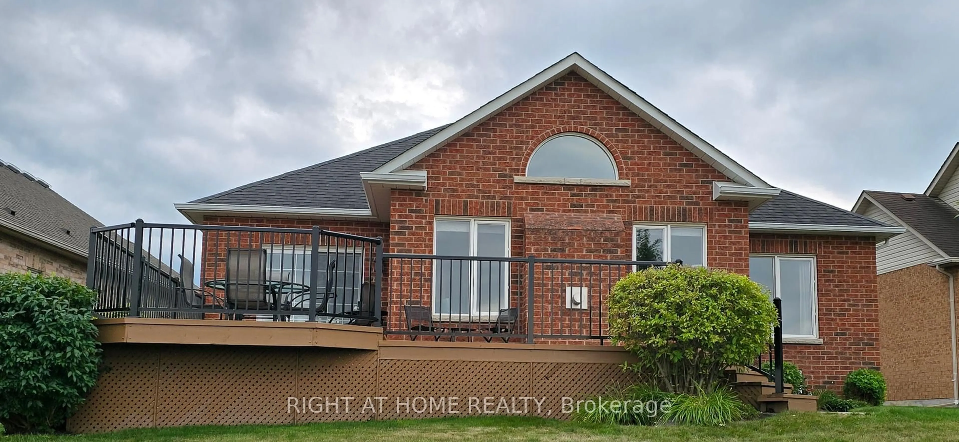 Home with brick exterior material, water/lake/river/ocean view for 299 Waterbury Cres, Scugog Ontario L9L 1S5